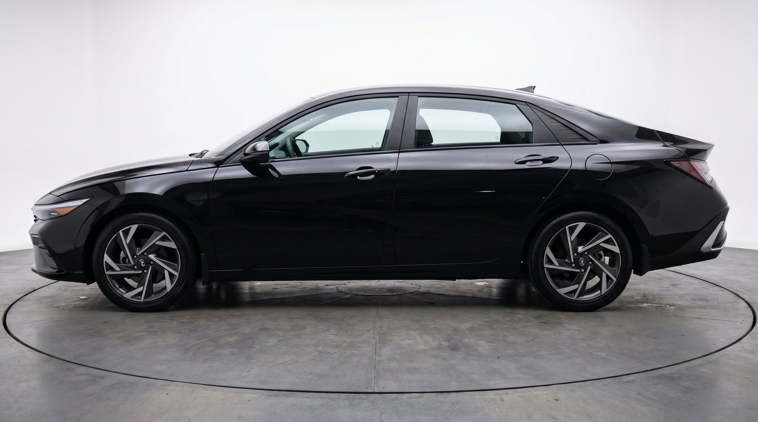 Thumbnail: 2025 Hyundai Elantra - 5