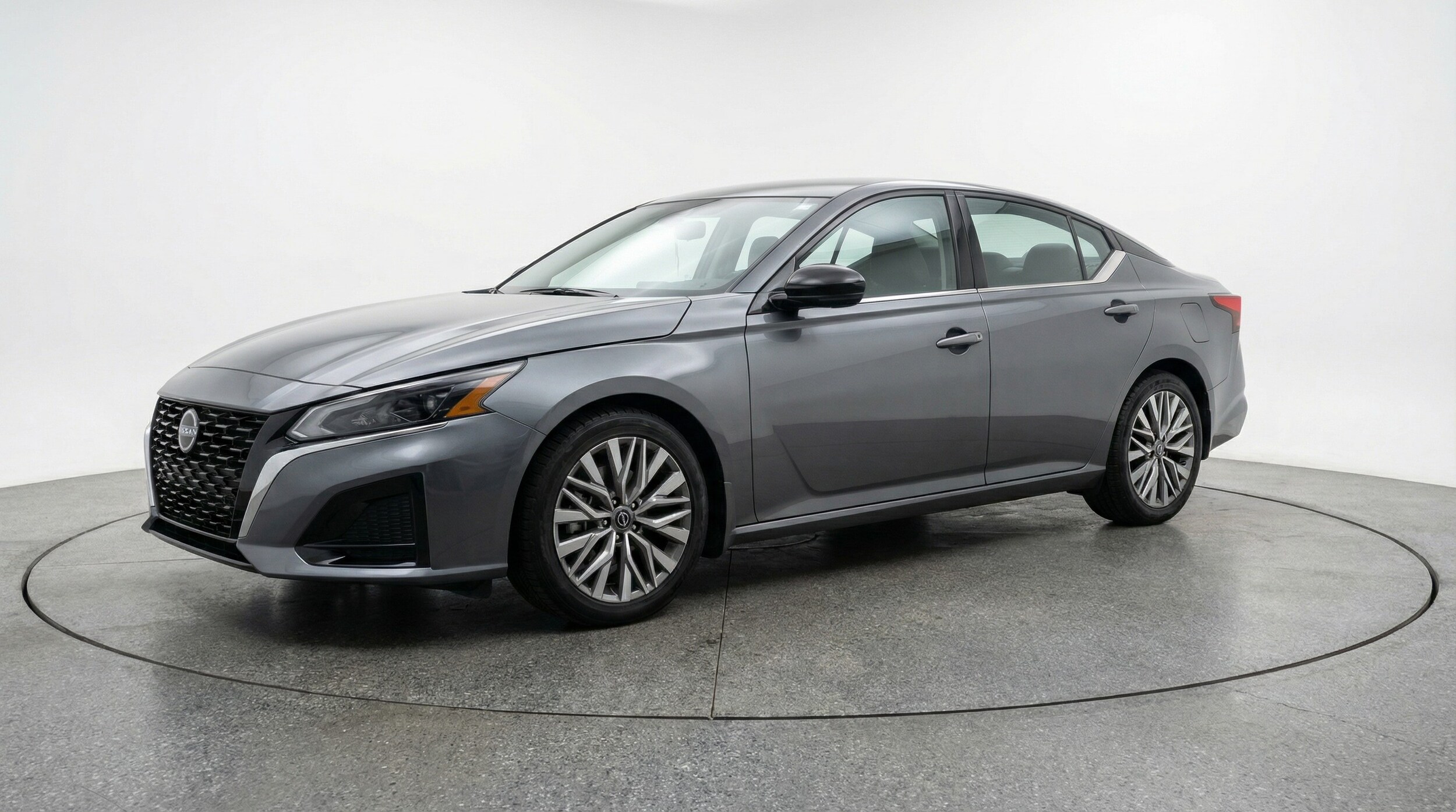 Thumbnail: 2025 Nissan Altima - 3