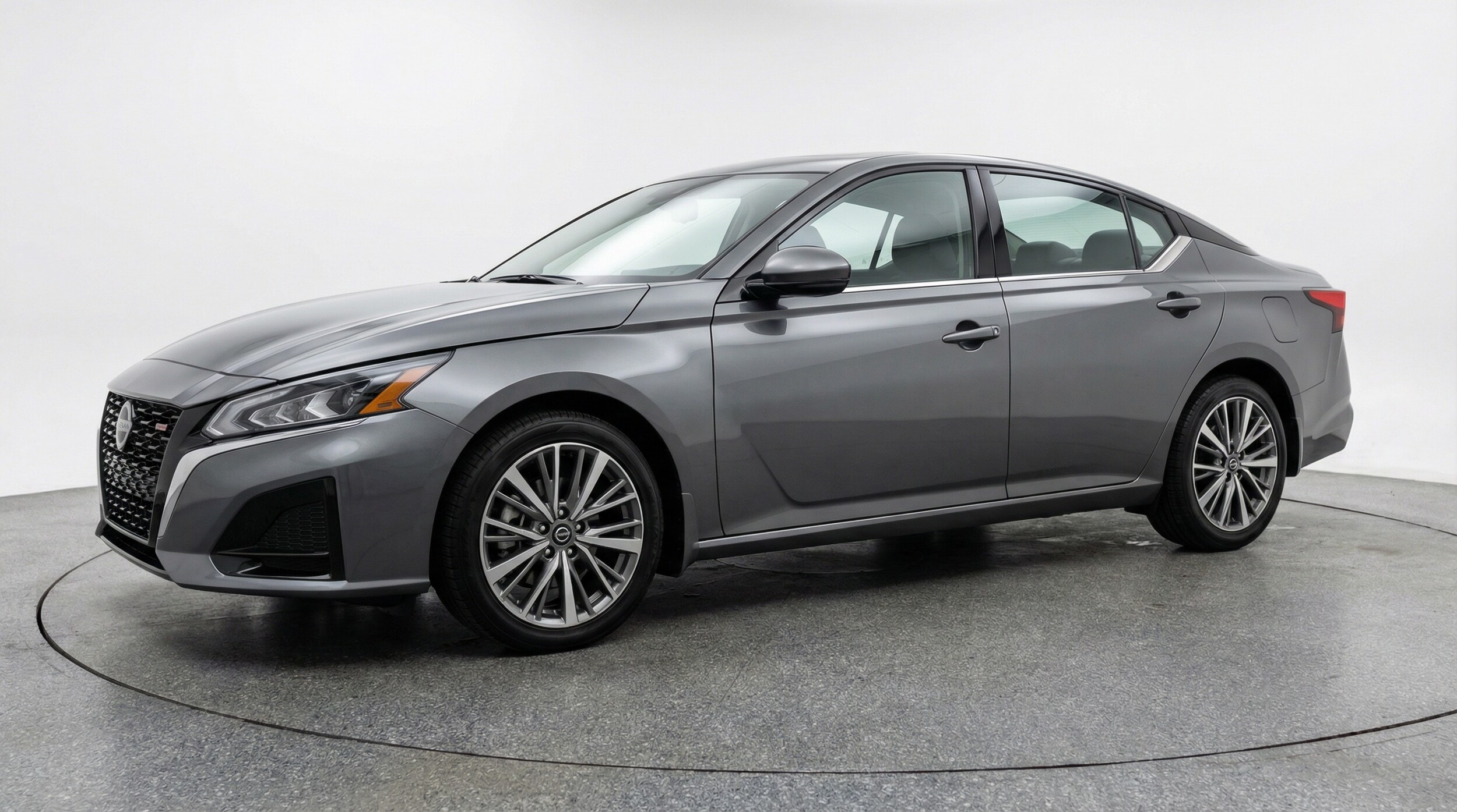 Thumbnail: 2025 Nissan Altima - 3