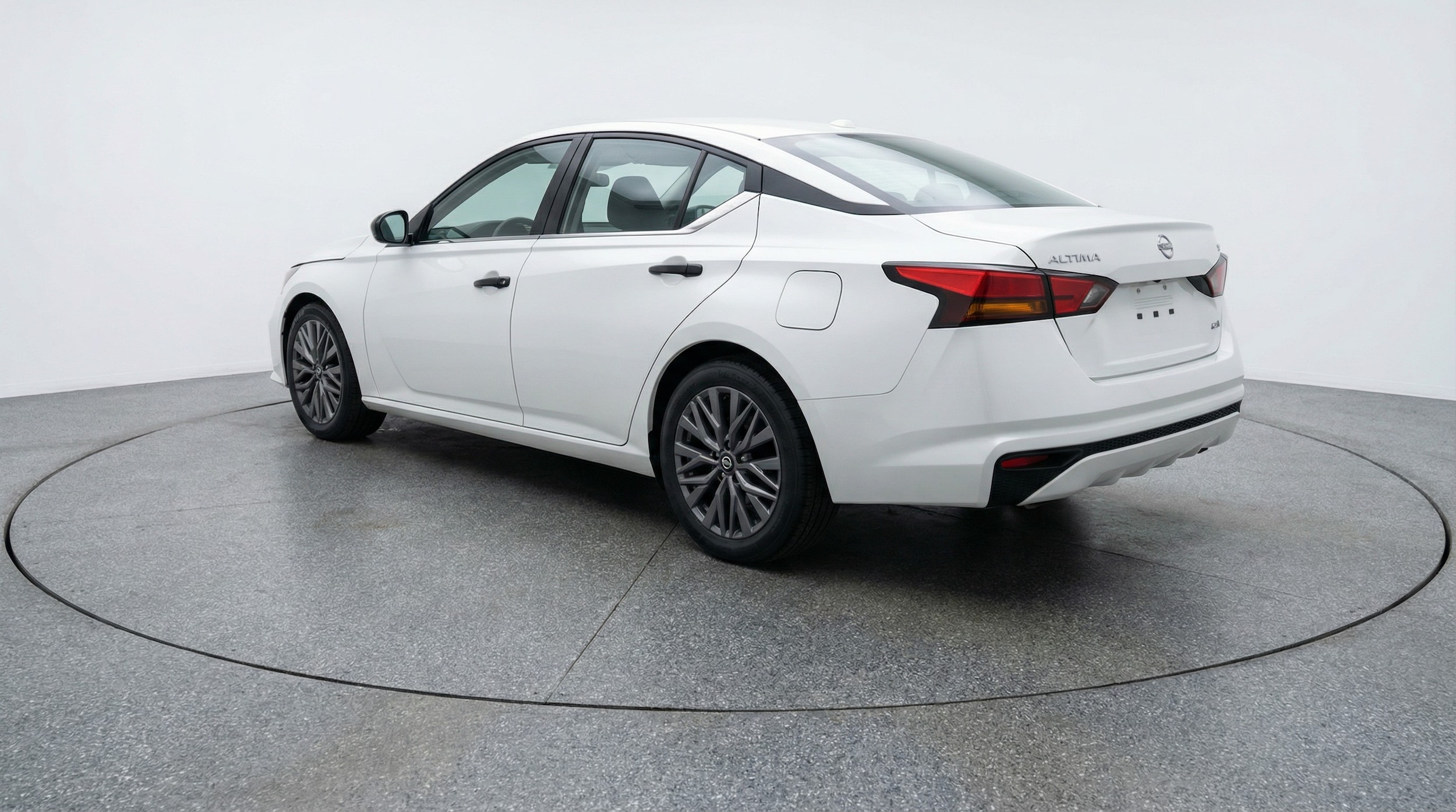 Thumbnail: 2025 Nissan Altima - 5