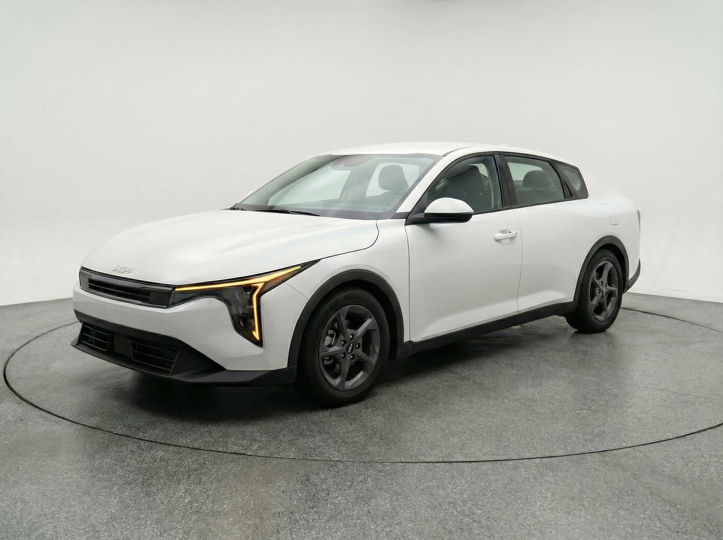 Thumbnail: 2025 Kia K4 - 3