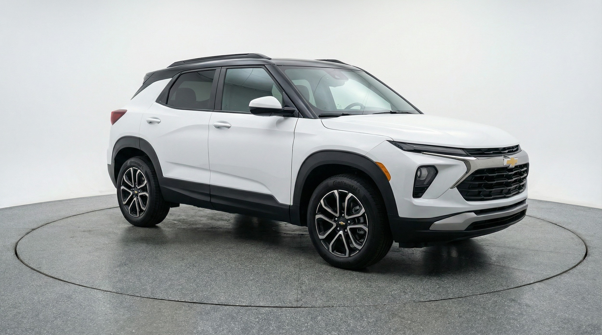 Thumbnail: 2025 Chevrolet TrailBlazer - 1