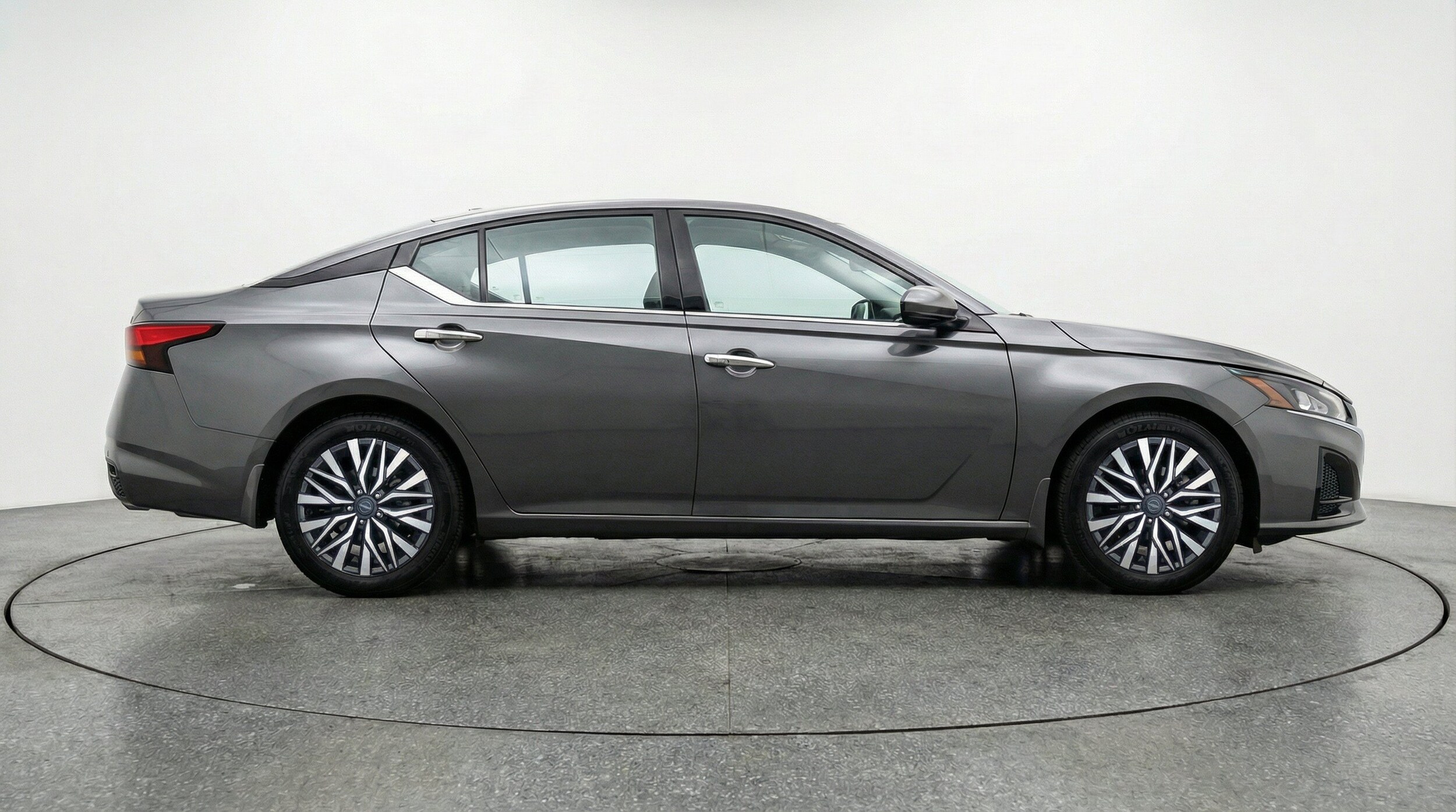 Thumbnail: 2025 Nissan Altima - 11
