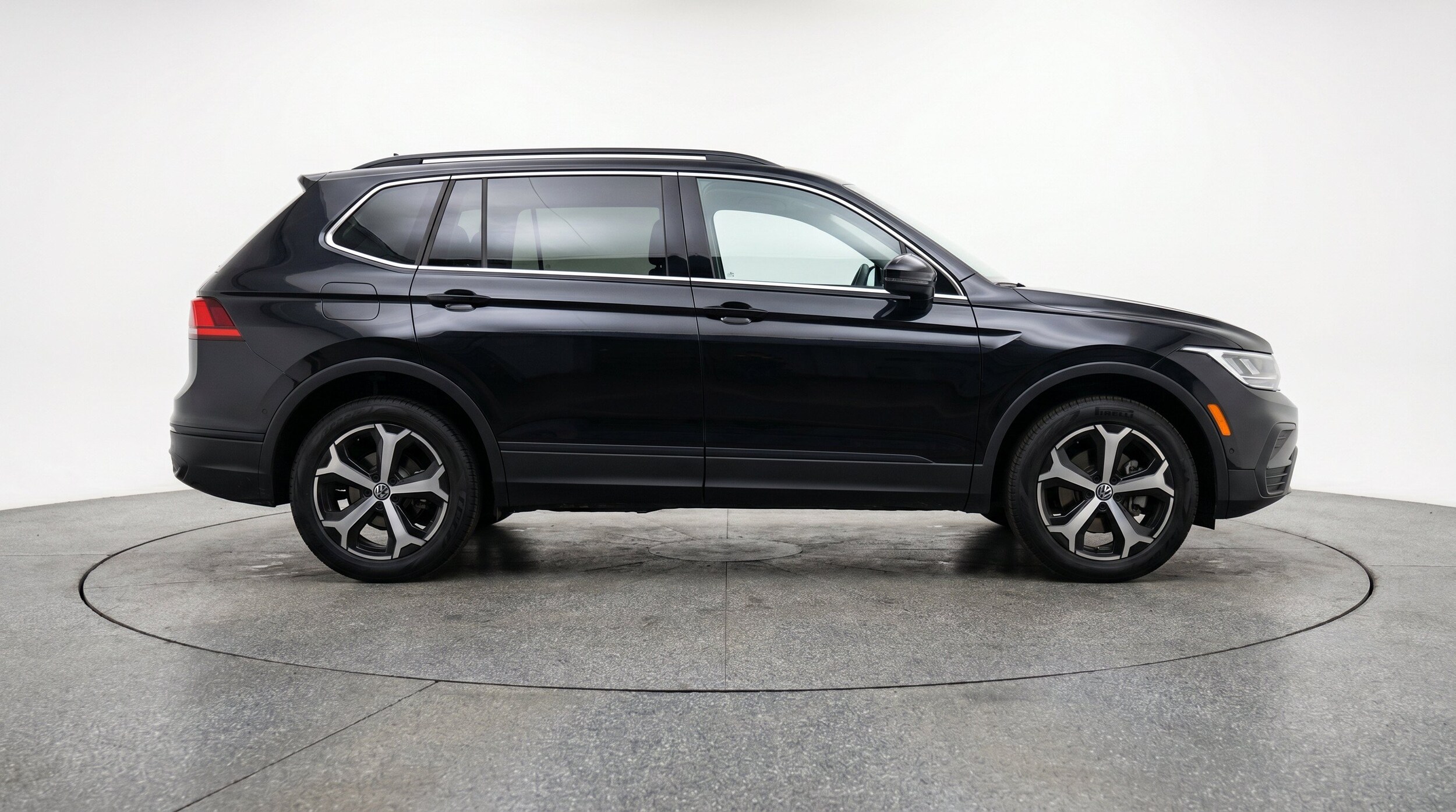 Thumbnail: 2026 Volkswagen Tiguan - 11