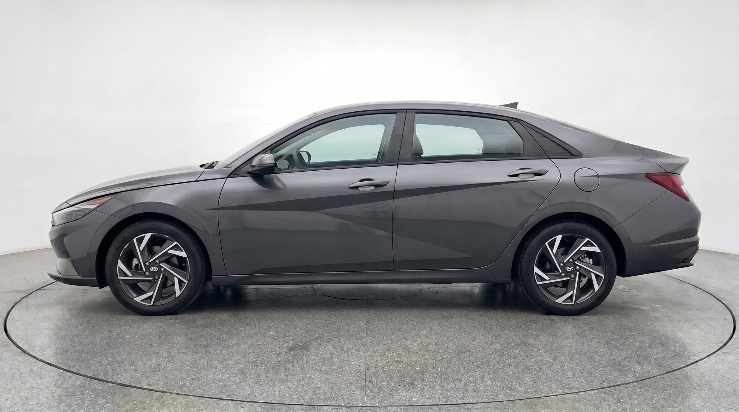 Thumbnail: 2025 Hyundai Elantra - 5