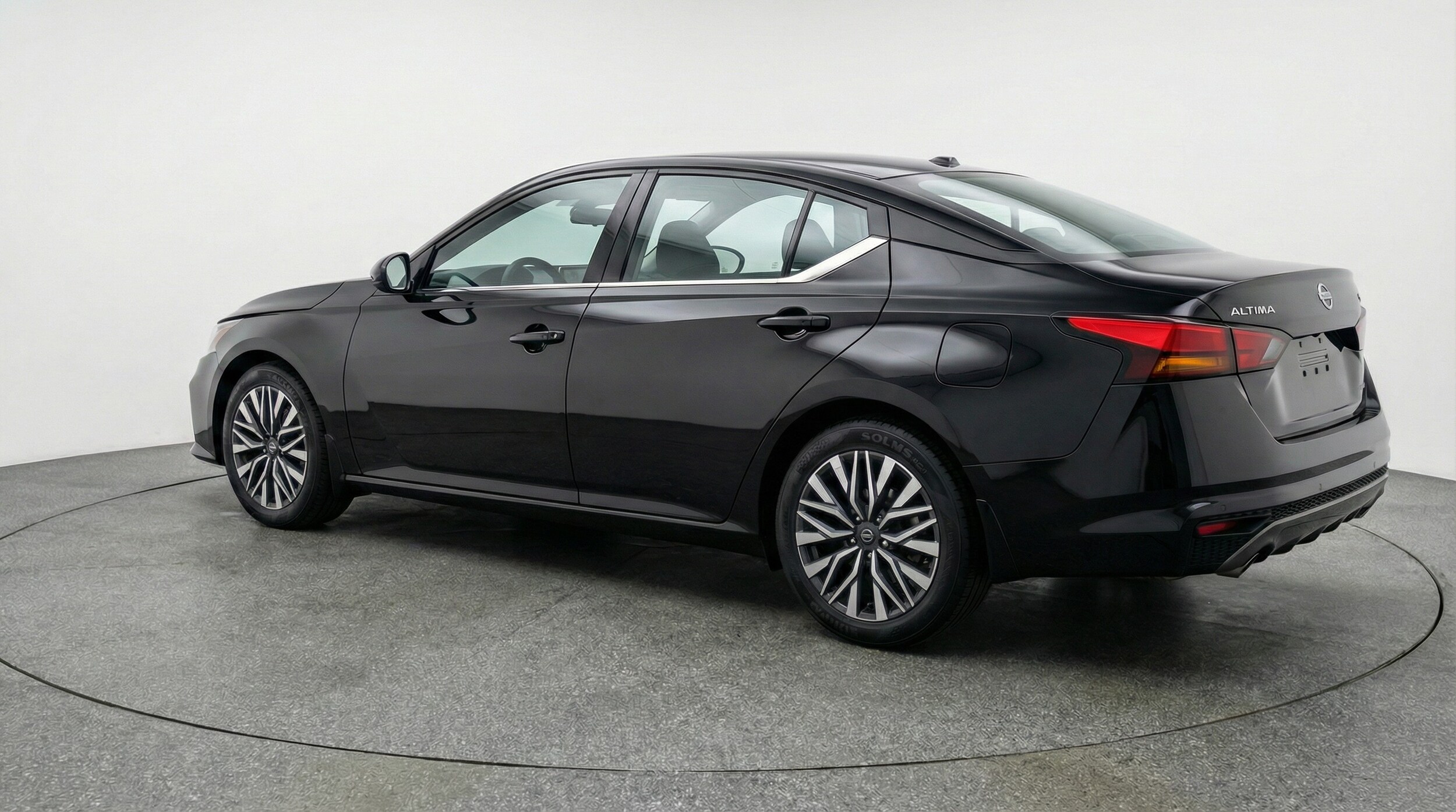 Thumbnail: 2025 Nissan Altima - 5