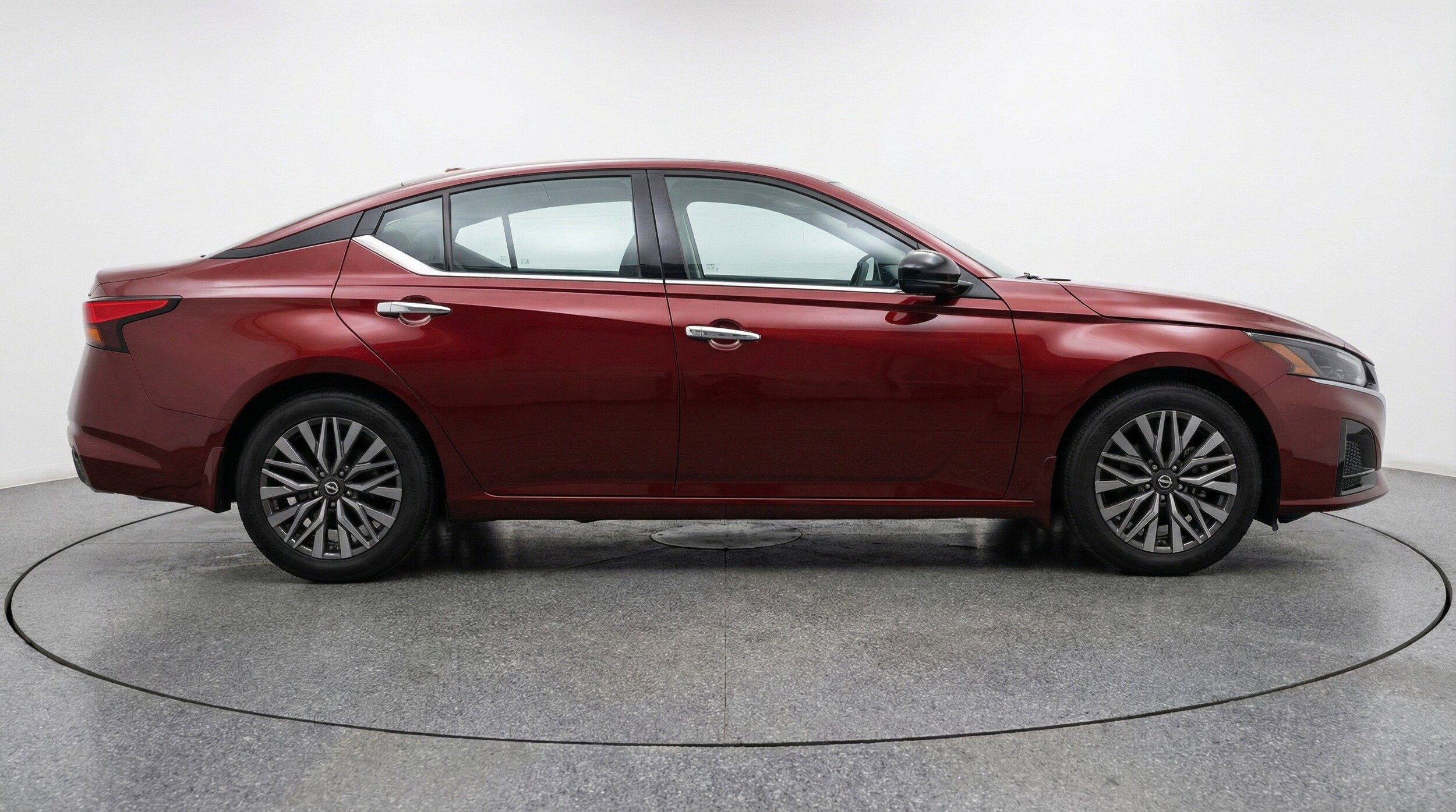 Thumbnail: 2025 Nissan Altima - 11