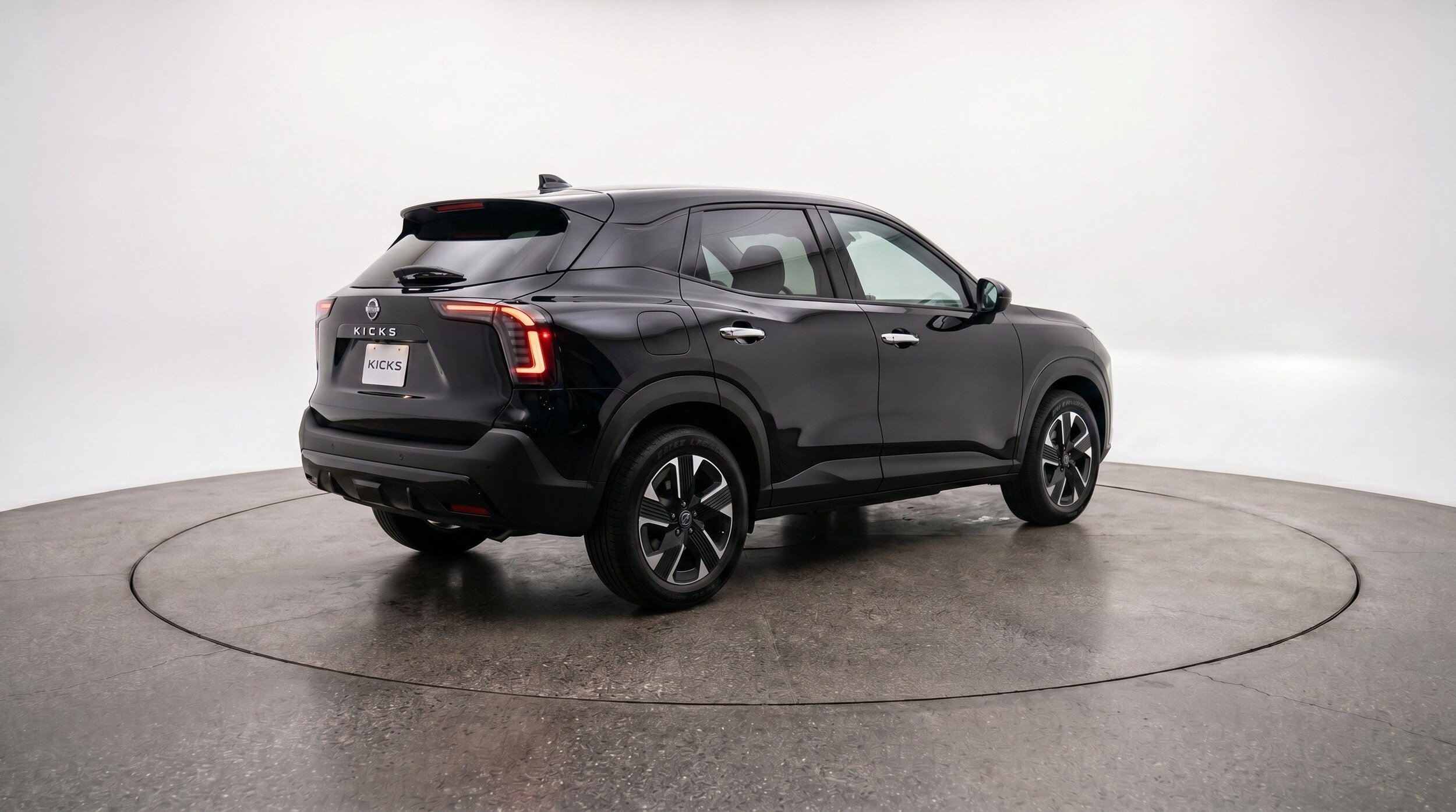 Thumbnail: 2026 Nissan Kicks - 9