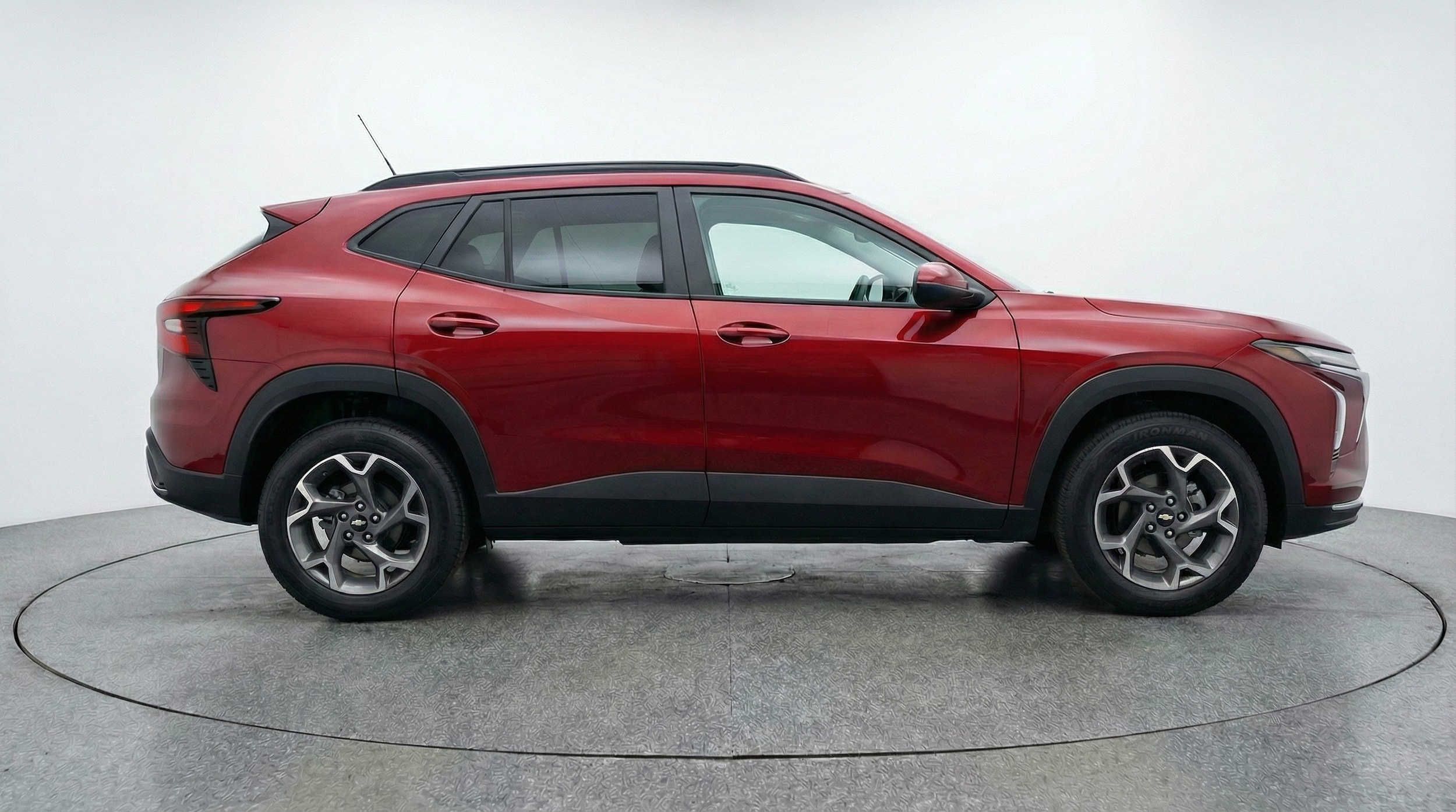 Thumbnail: 2025 Chevrolet Trax - 8