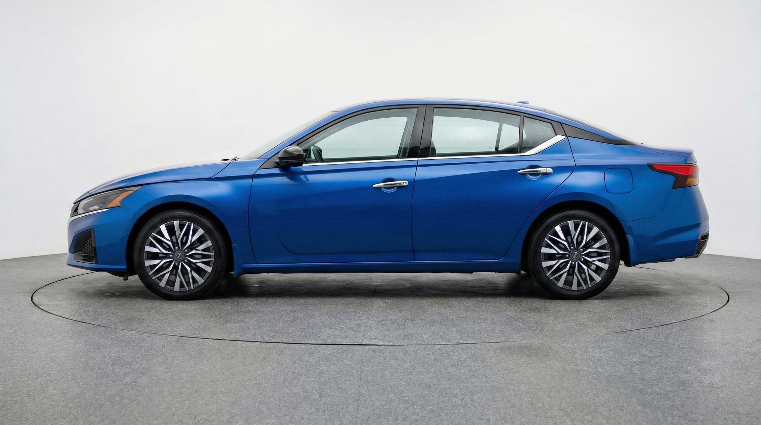 Thumbnail: 2025 Nissan Altima - 4