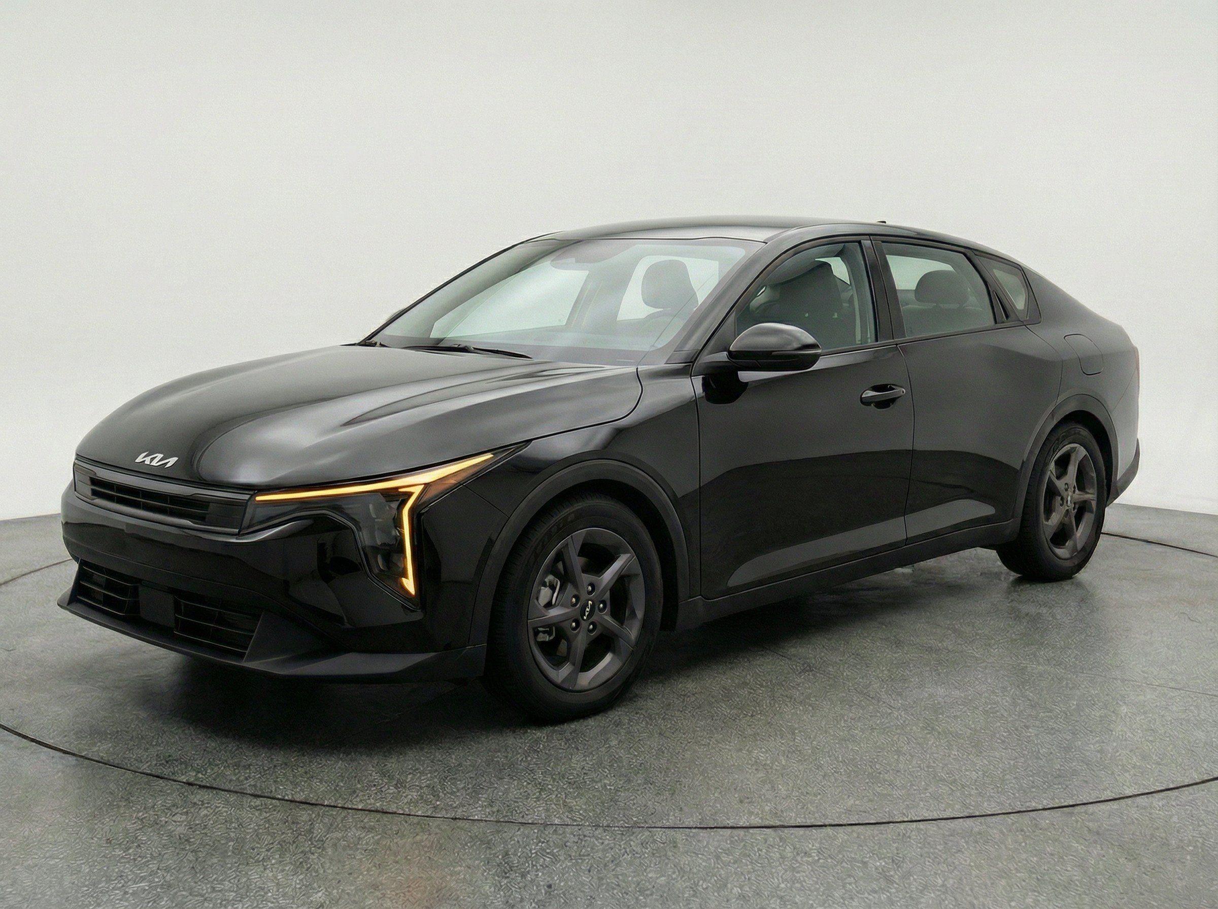 Thumbnail: 2025 Kia K4 - 3