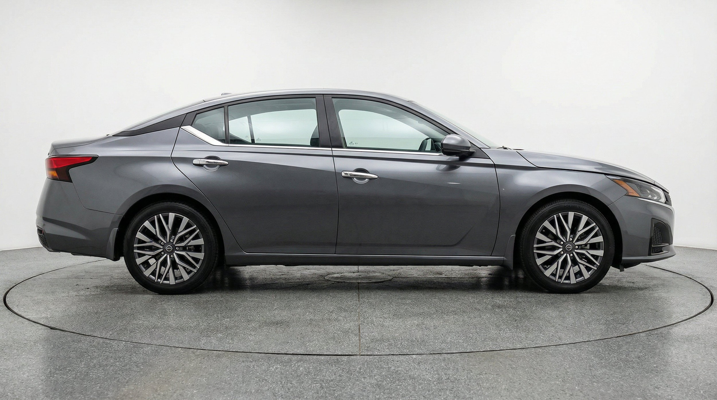 Thumbnail: 2025 Nissan Altima - 10
