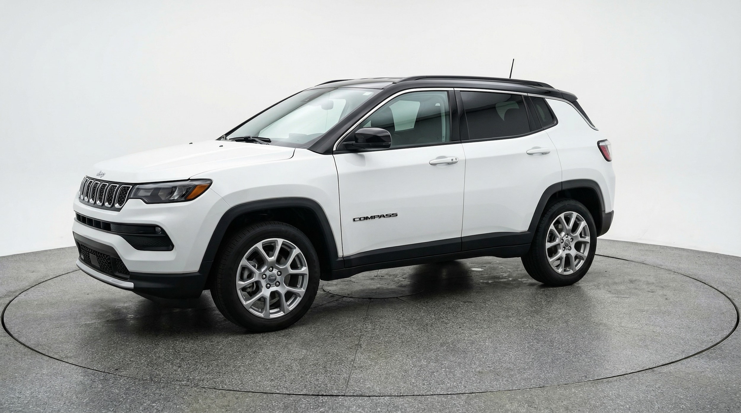 Thumbnail: 2025 Jeep Compass - 3
