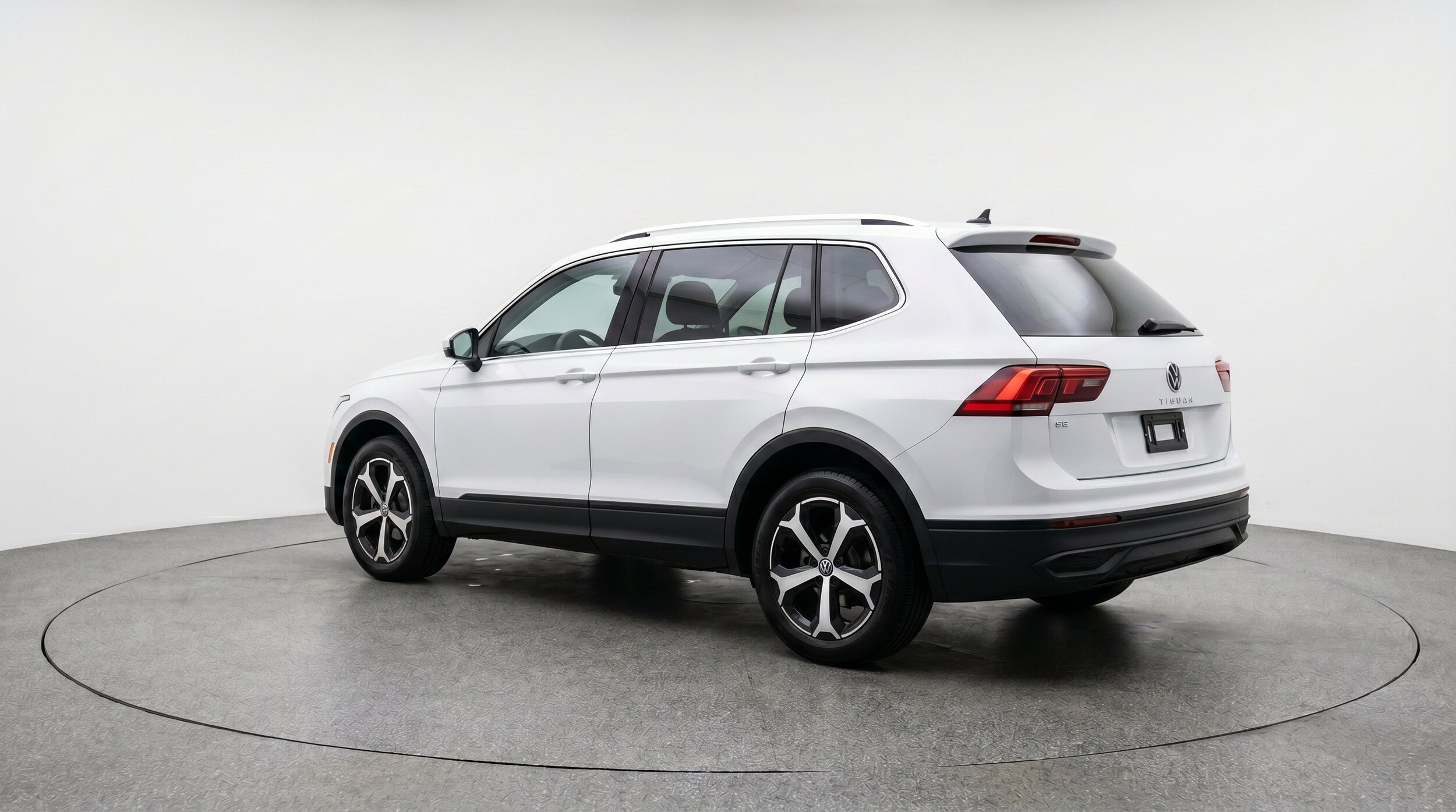 Thumbnail: 2026 Volkswagen Tiguan - 6