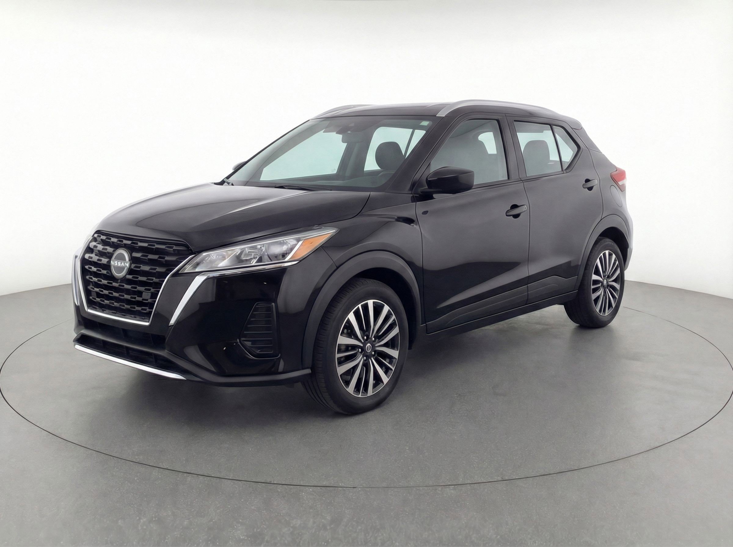 Thumbnail: 2024 Nissan Kicks - 3