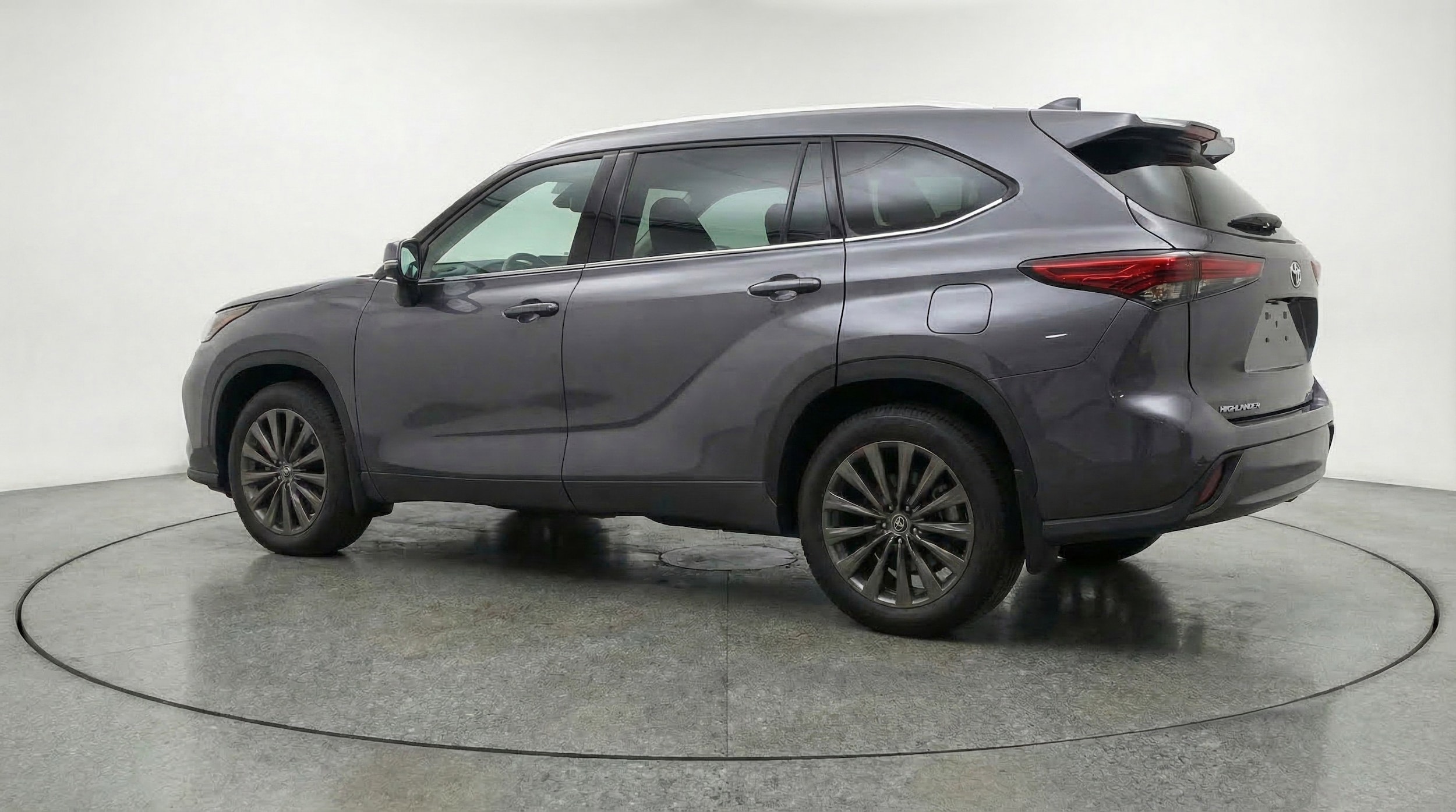 Thumbnail: 2025 Toyota Highlander - 6