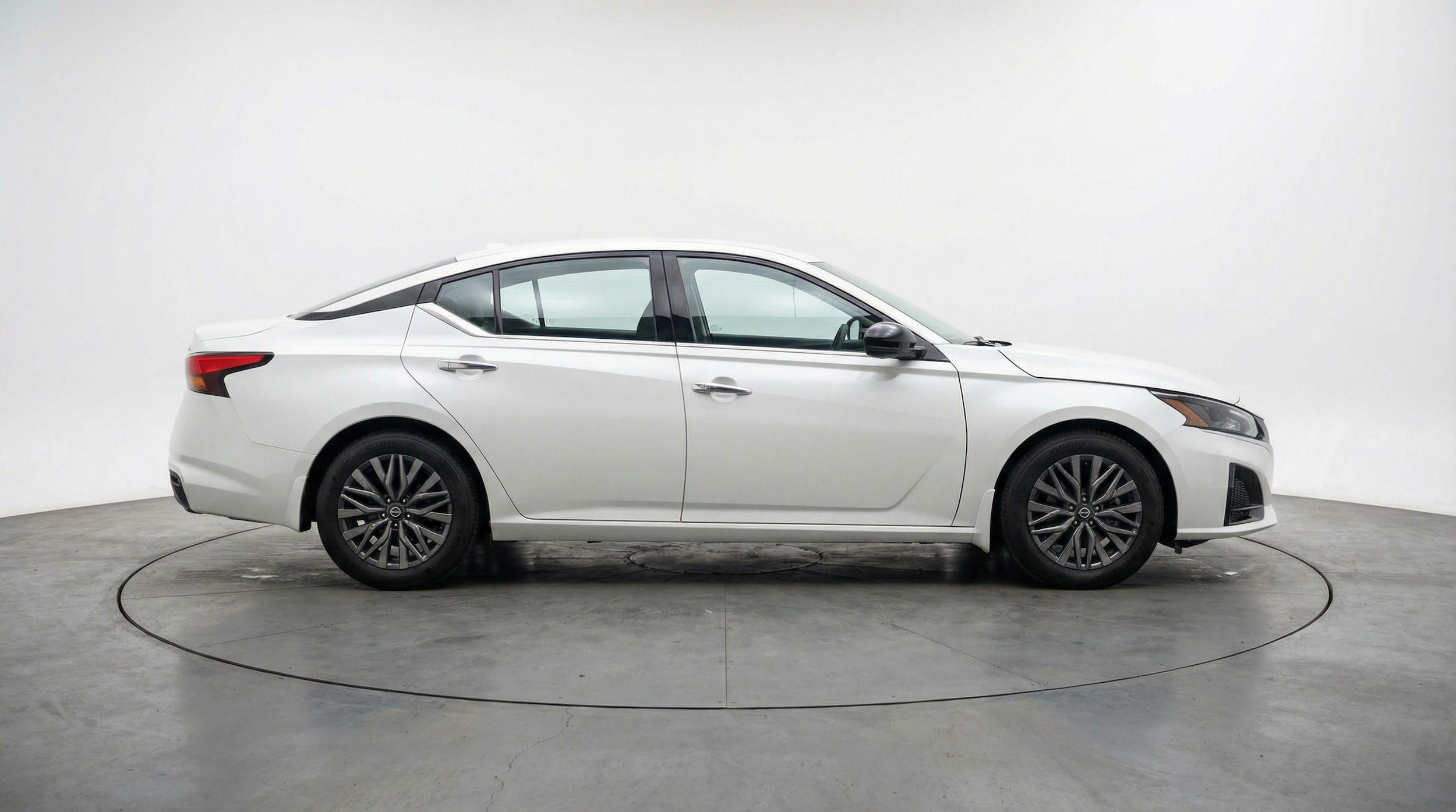 Thumbnail: 2025 Nissan Altima - 8