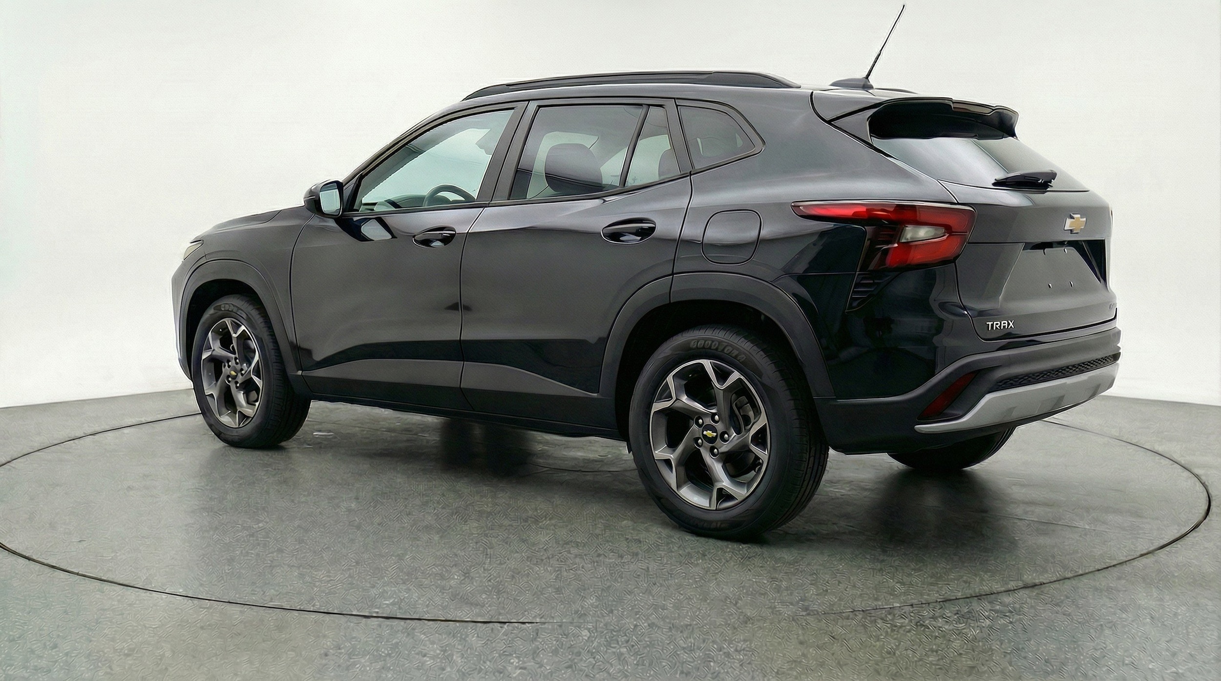 Thumbnail: 2025 Chevrolet Trax - 6