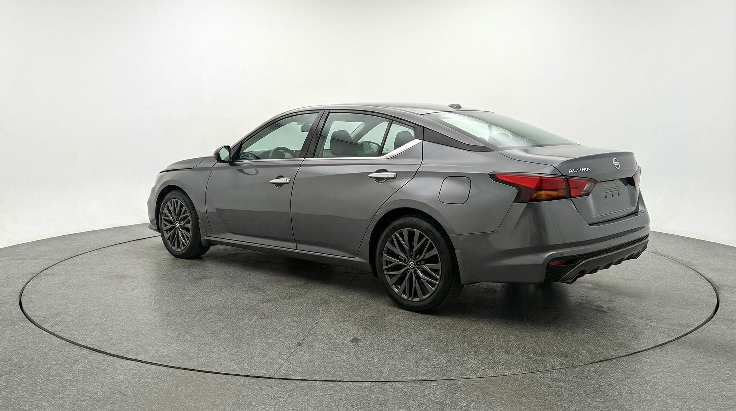 Thumbnail: 2025 Nissan Altima - 5