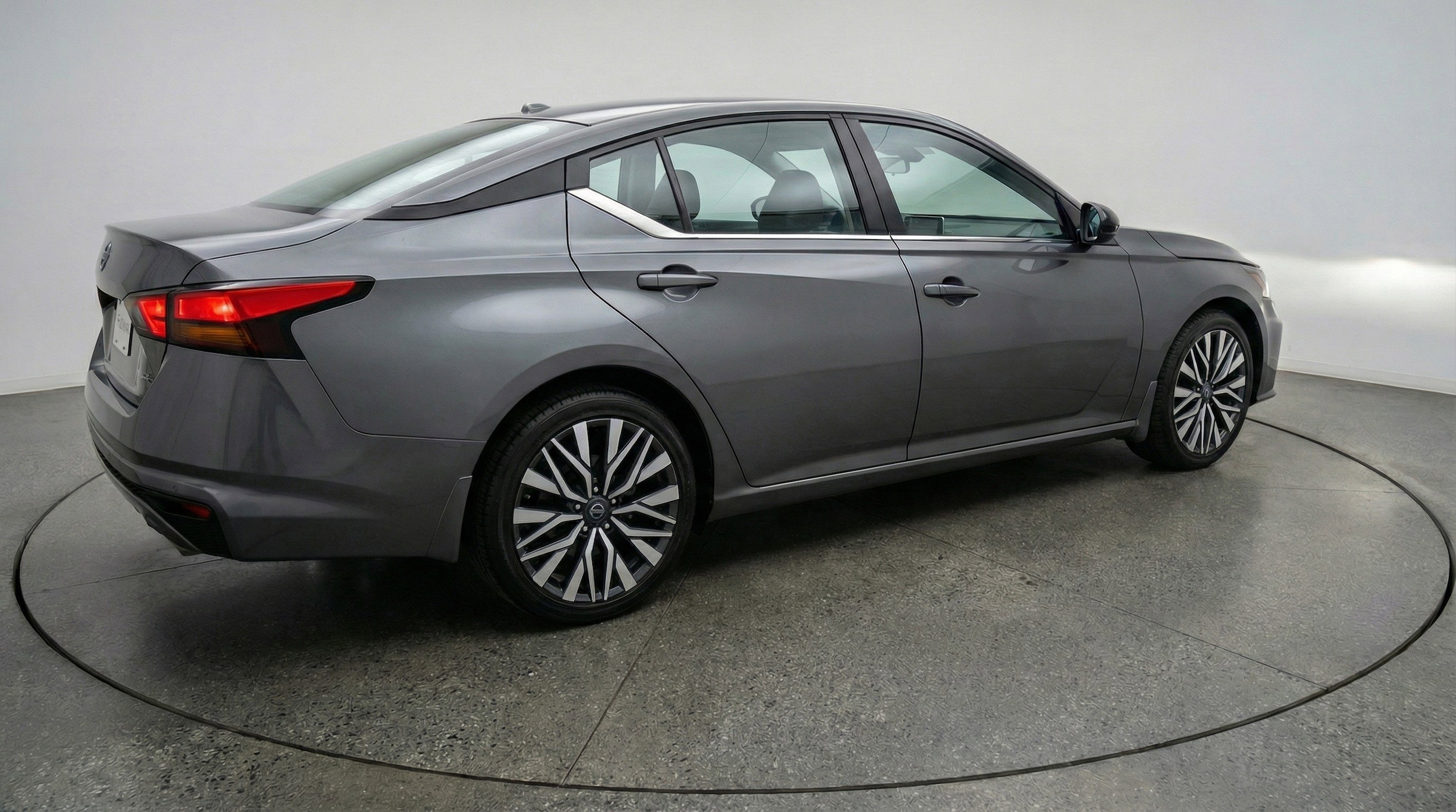 Thumbnail: 2025 Nissan Altima - 9