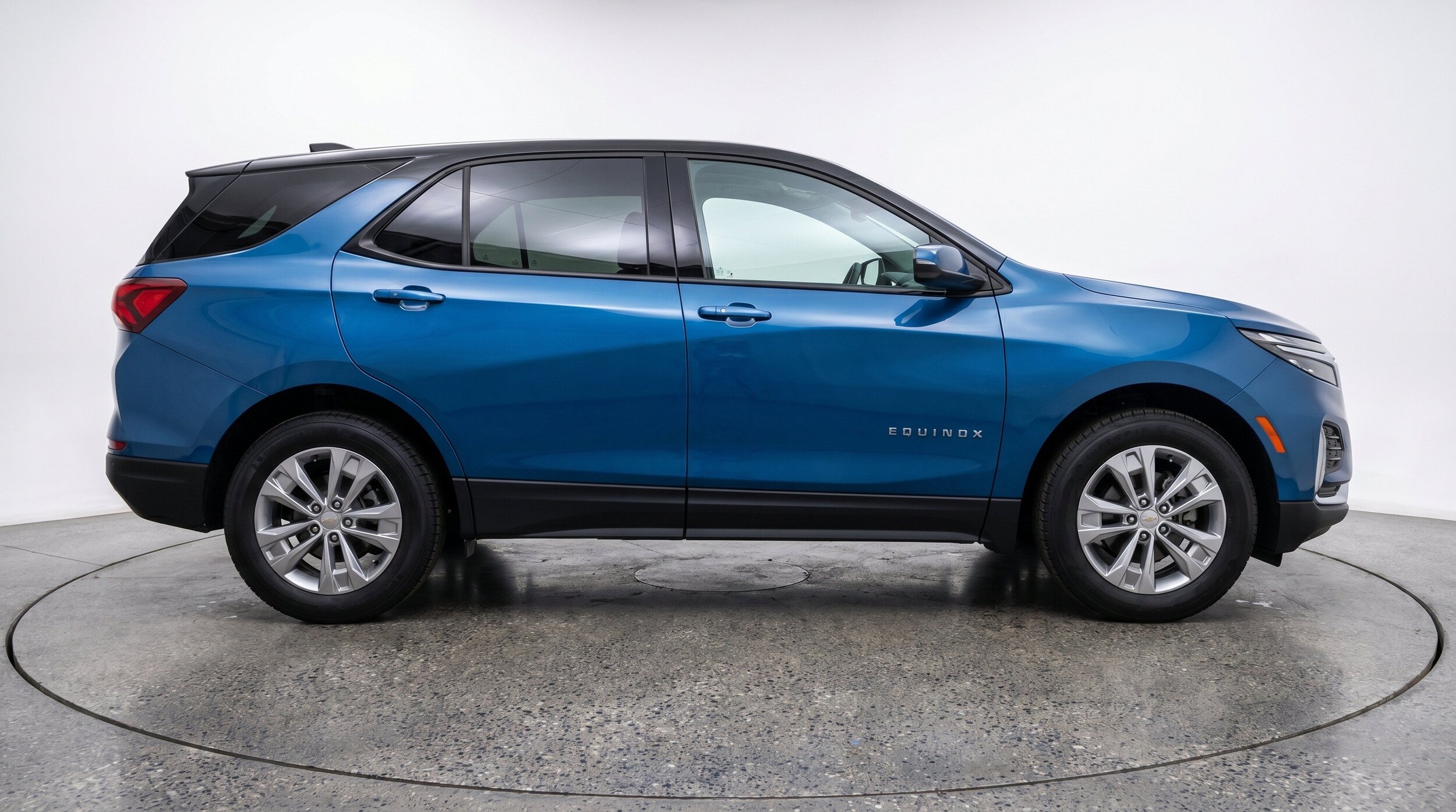 Thumbnail: 2025 Chevrolet Equinox - 10