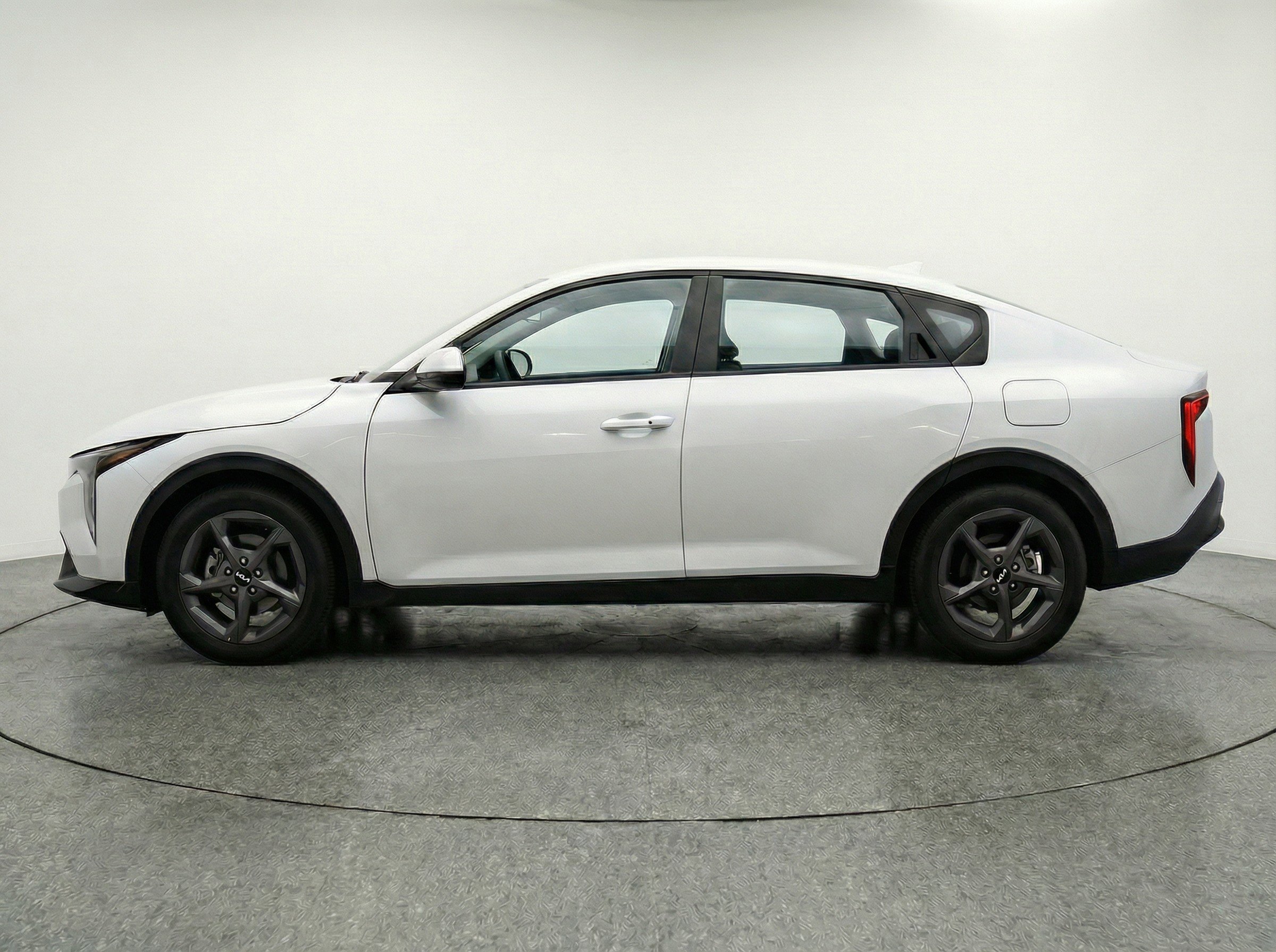 Thumbnail: 2025 Kia K4 - 5