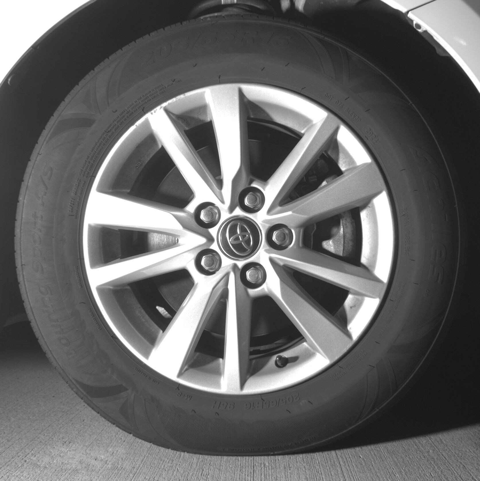 Thumbnail: 2025 Toyota Camry - 10