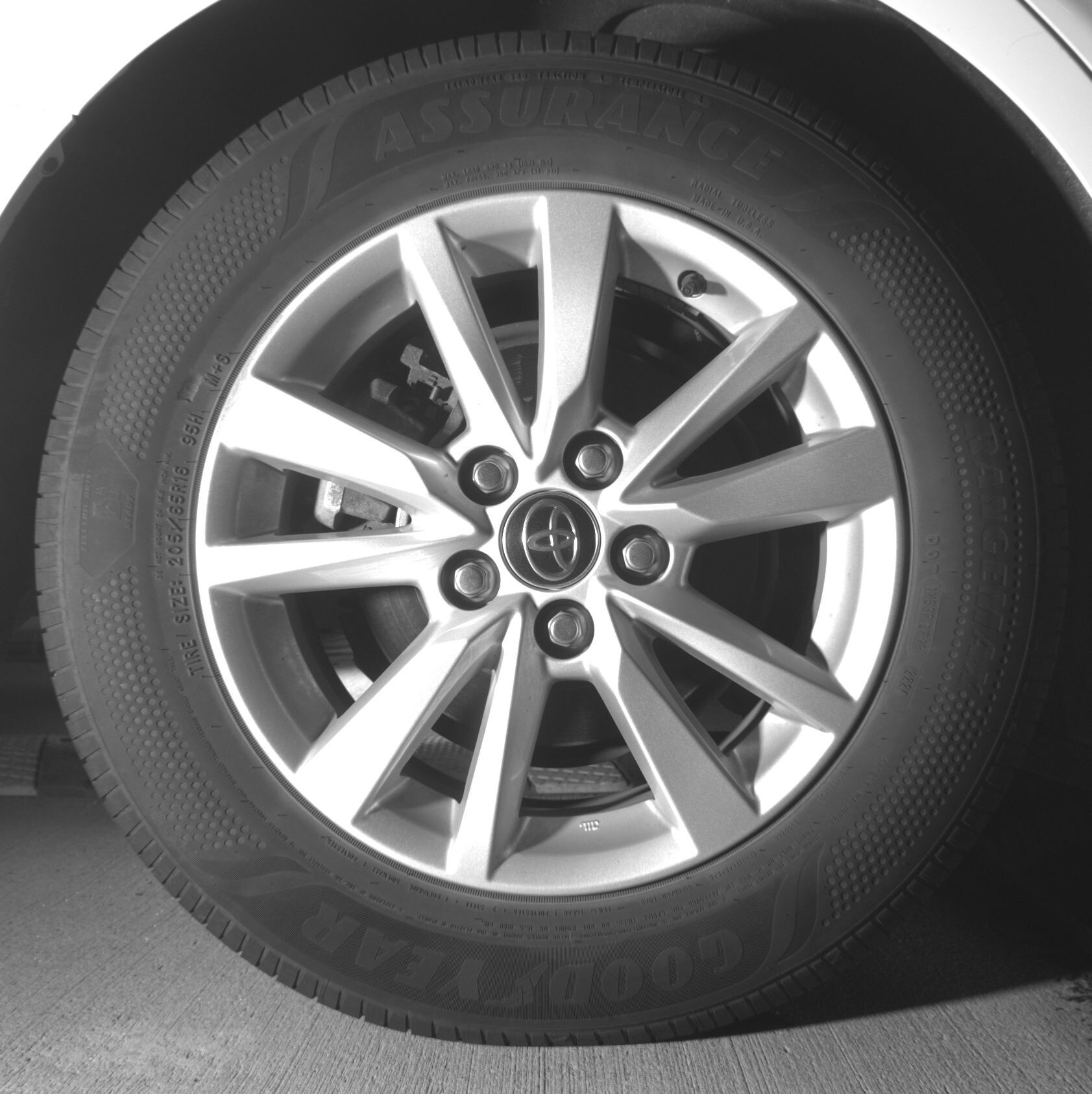 Thumbnail: 2025 Toyota Camry - 12