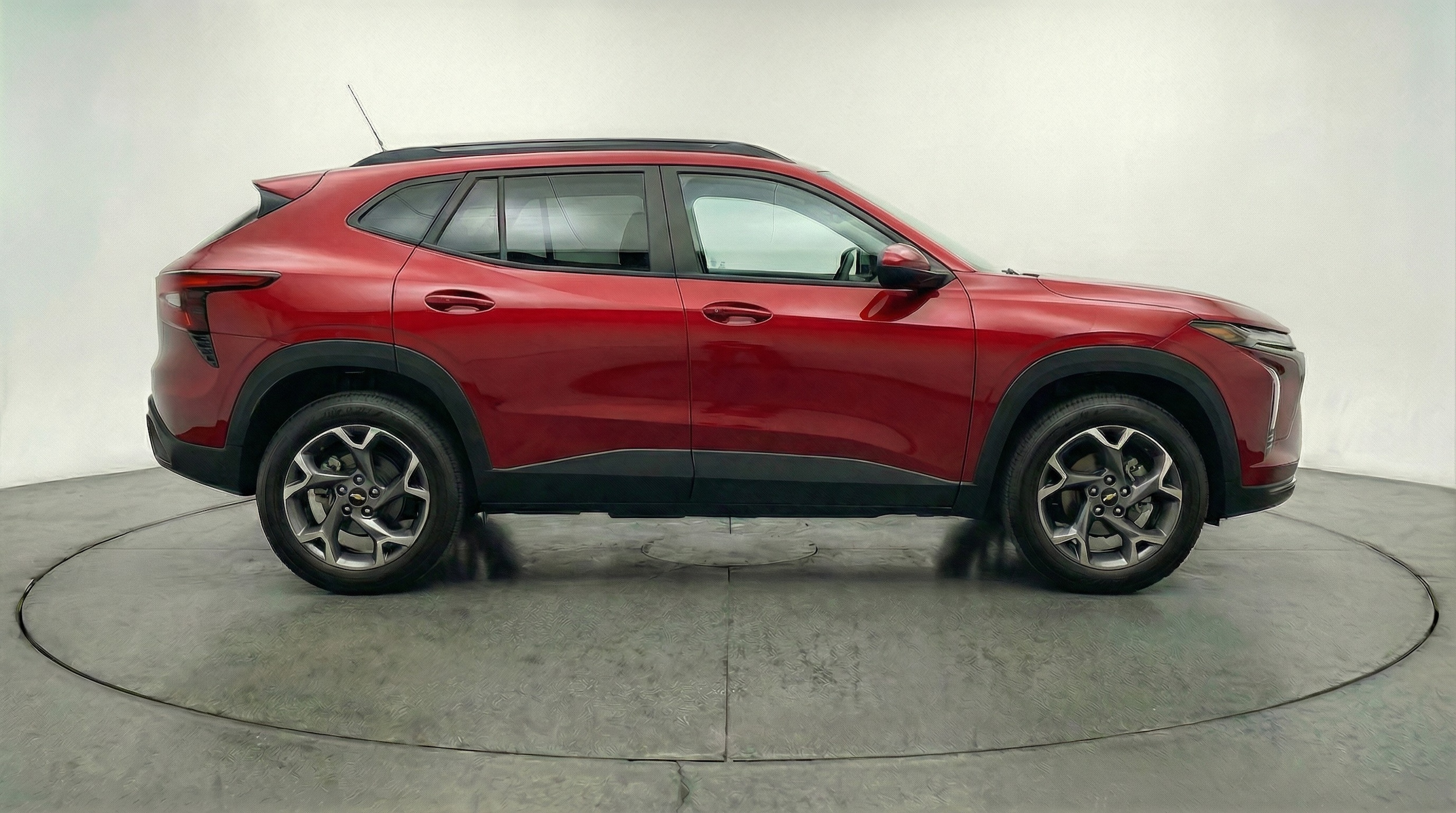 Thumbnail: 2025 Chevrolet Trax - 8