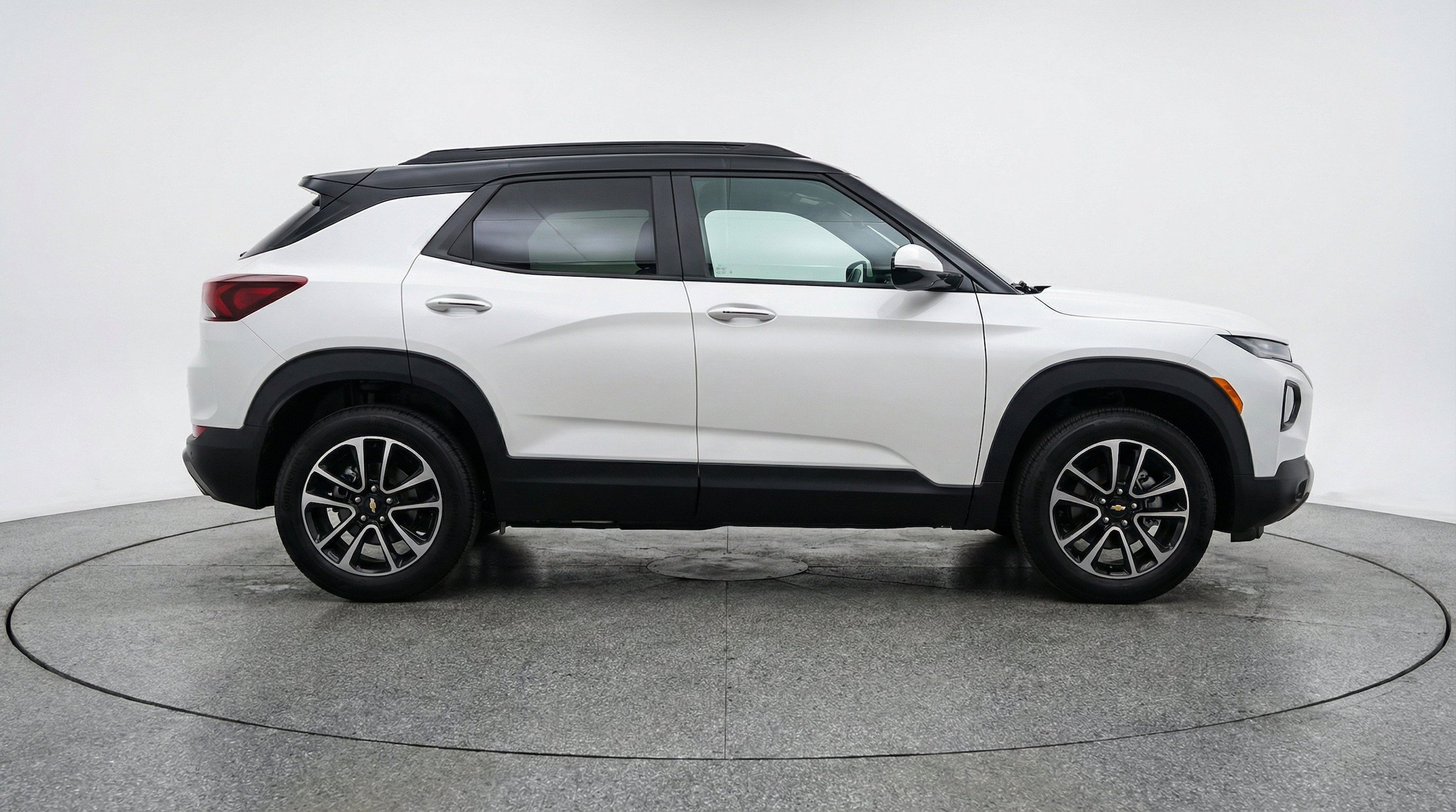 Thumbnail: 2025 Chevrolet TrailBlazer - 11