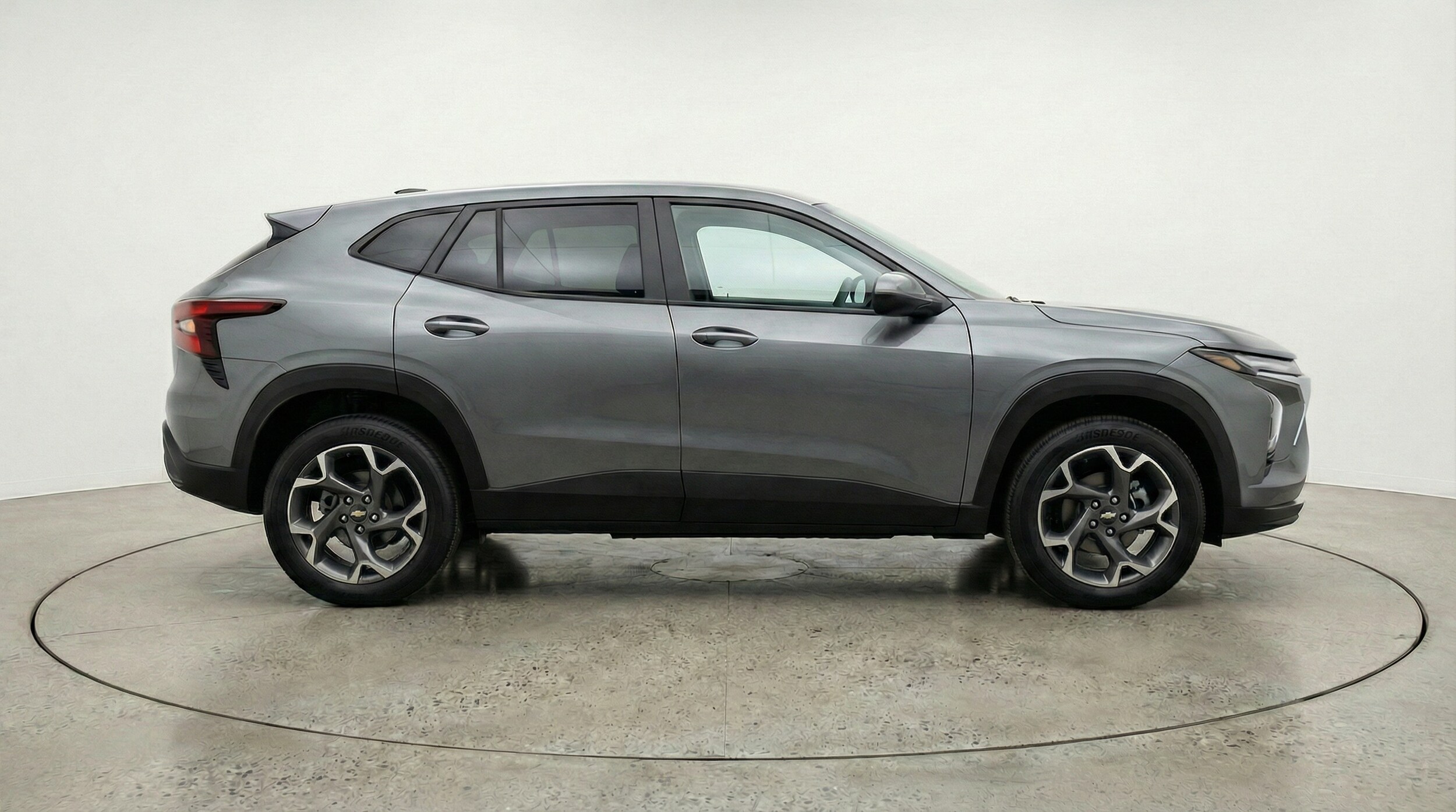 Thumbnail: 2025 Chevrolet Trax - 8