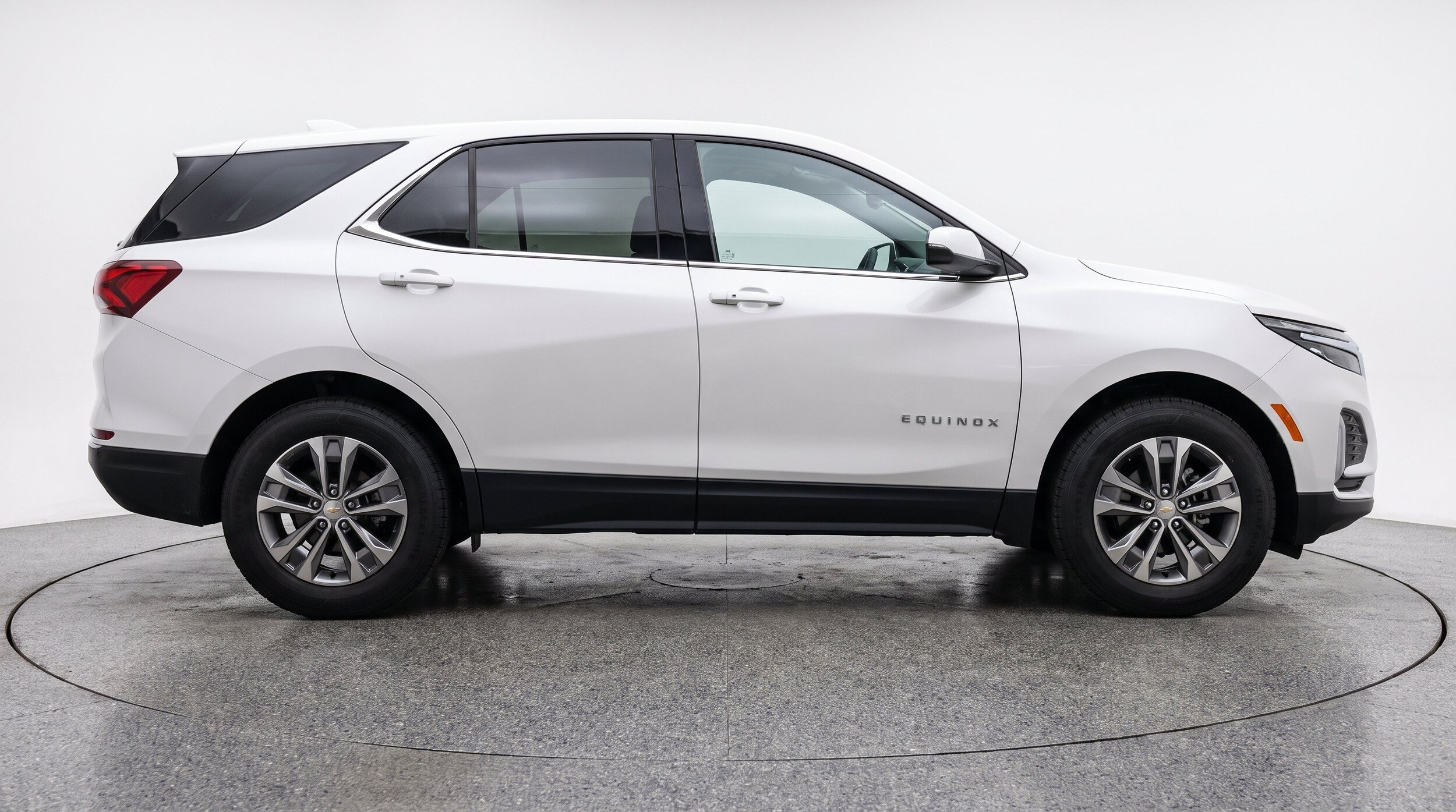 Thumbnail: 2025 Chevrolet Equinox - 10