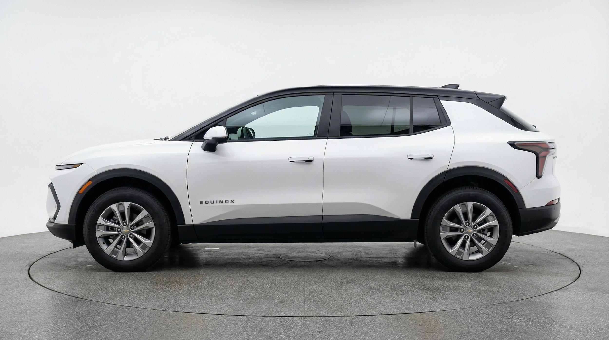 Thumbnail: 2025 Chevrolet Equinox - 4