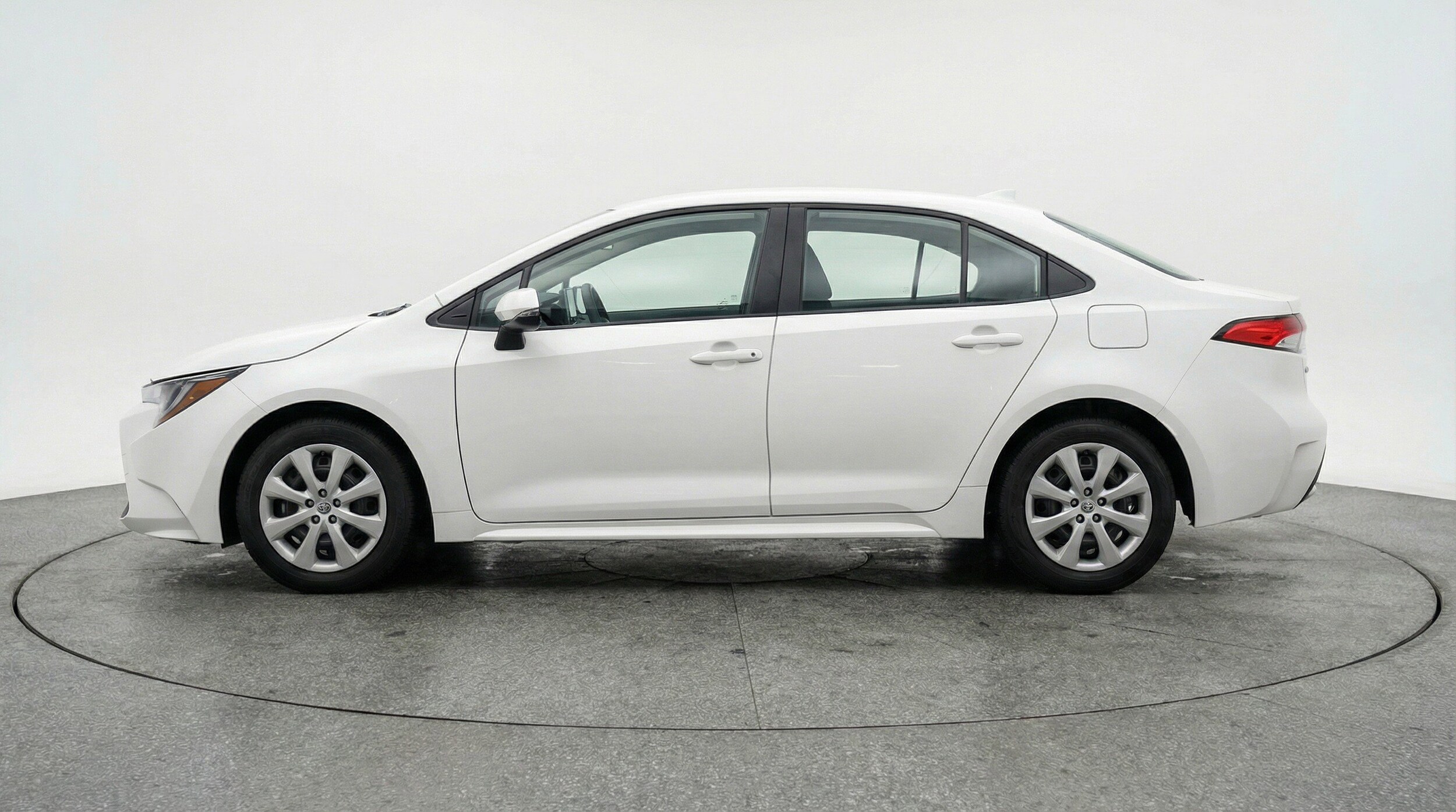 Thumbnail: 2025 Toyota Corolla - 5