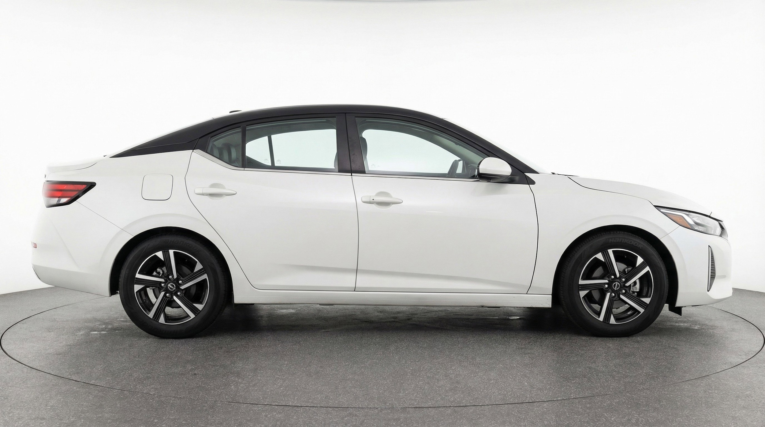 Thumbnail: 2025 Nissan Sentra - 11
