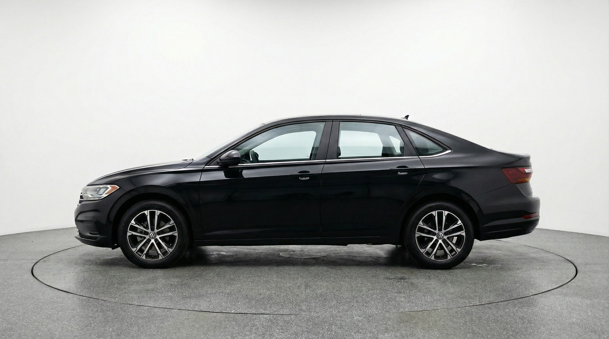 Thumbnail: 2025 Volkswagen Jetta - 4