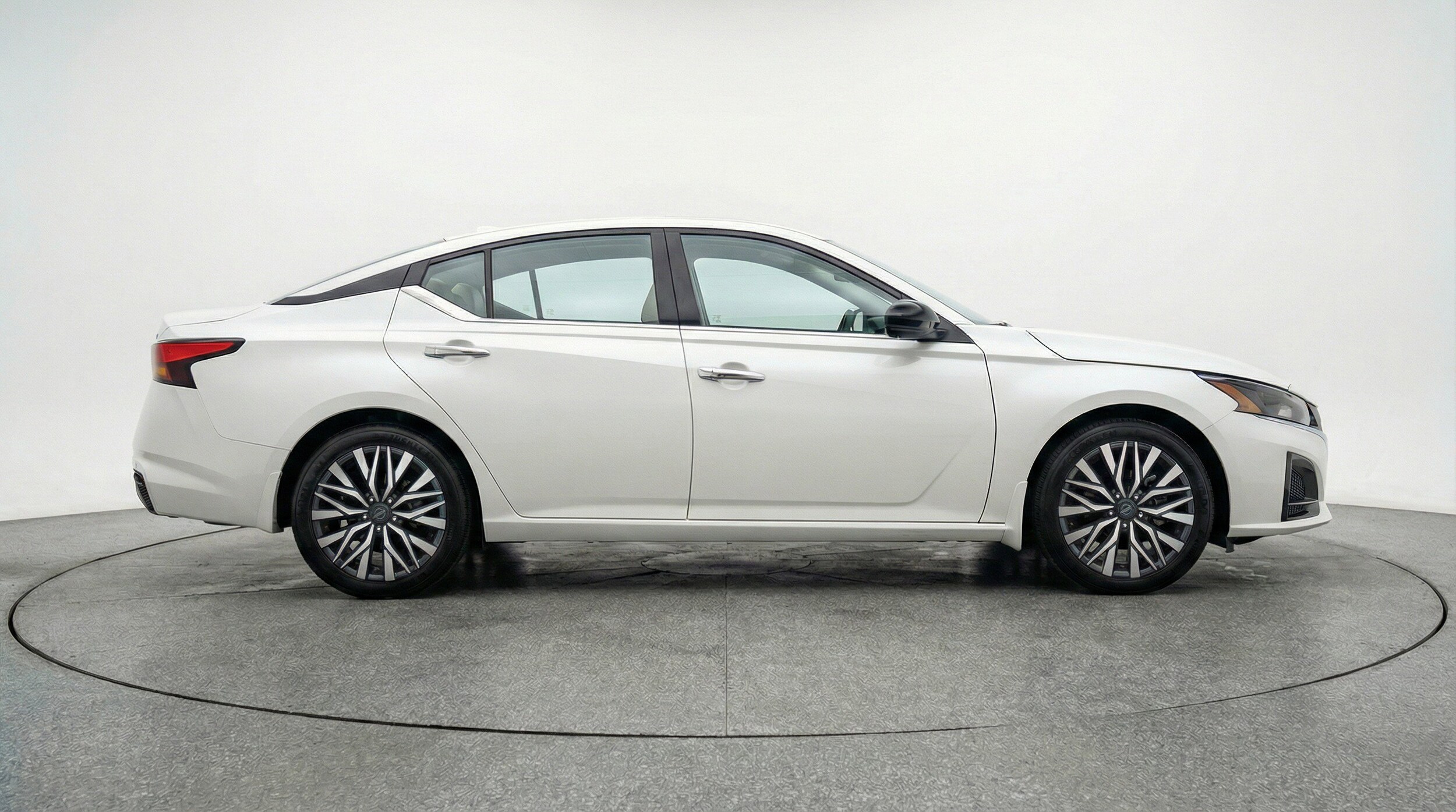 Thumbnail: 2025 Nissan Altima - 11