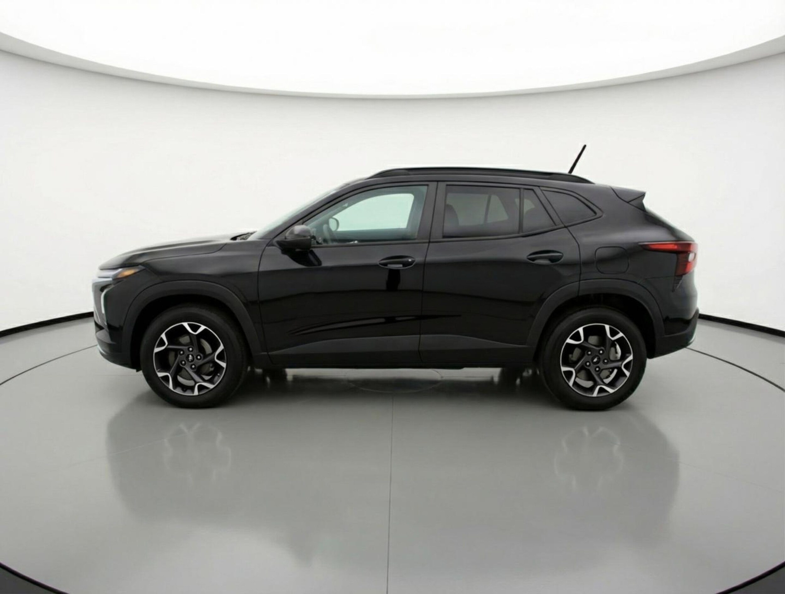 Thumbnail: 2025 Chevrolet Trax - 4