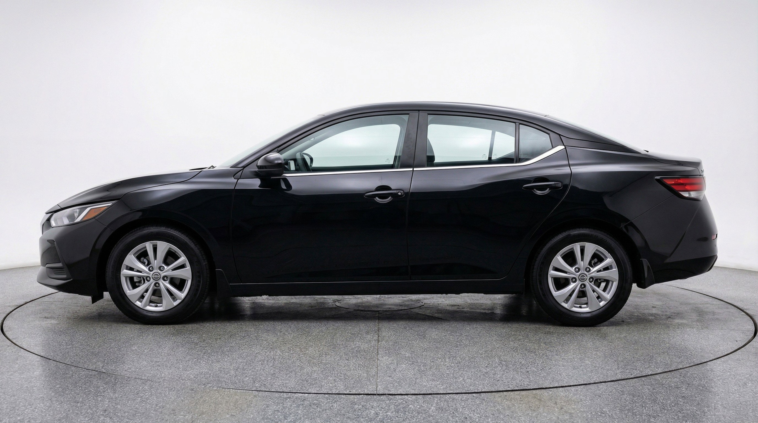 Thumbnail: 2025 Nissan Sentra - 5
