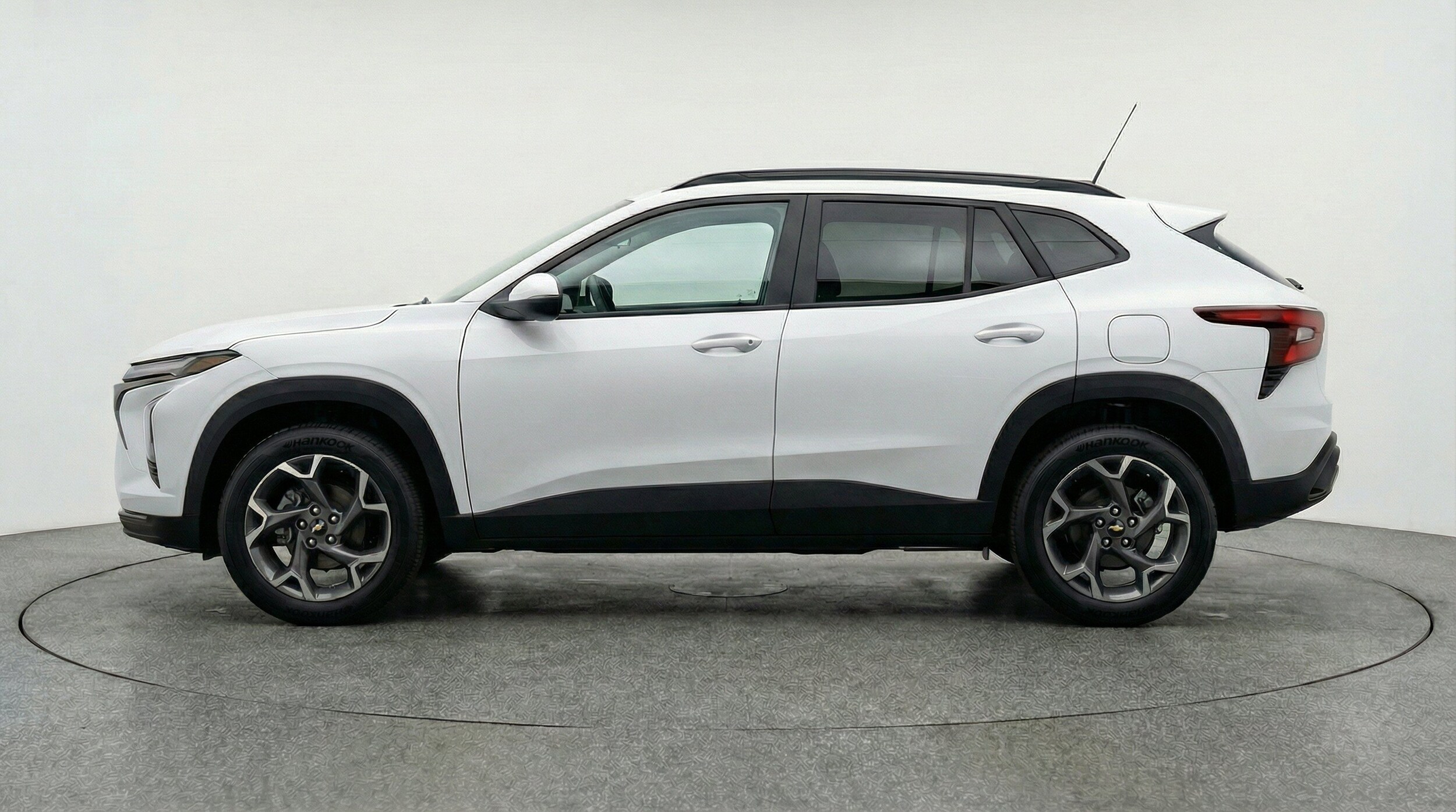 Thumbnail: 2025 Chevrolet Trax - 5