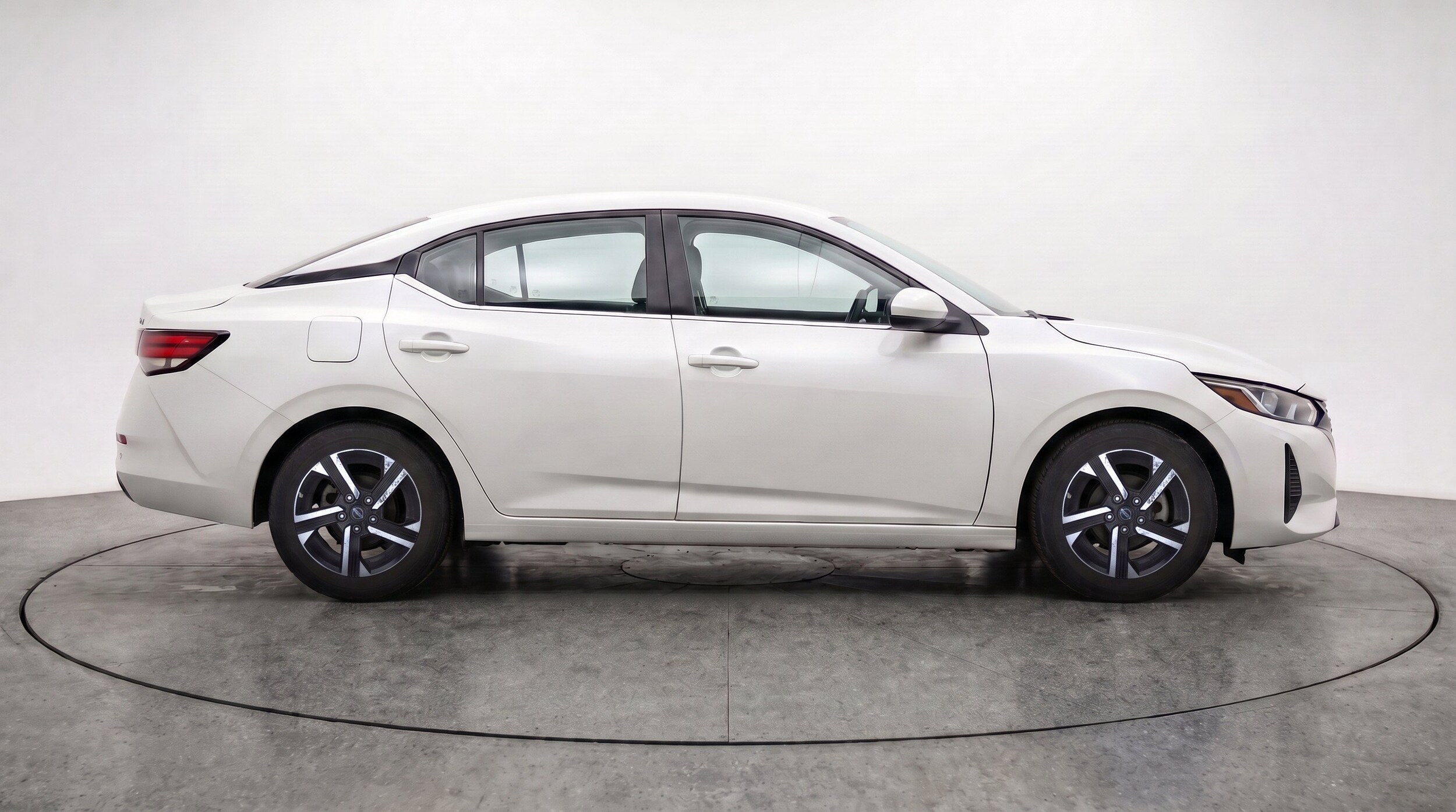 Thumbnail: 2025 Nissan Sentra - 11