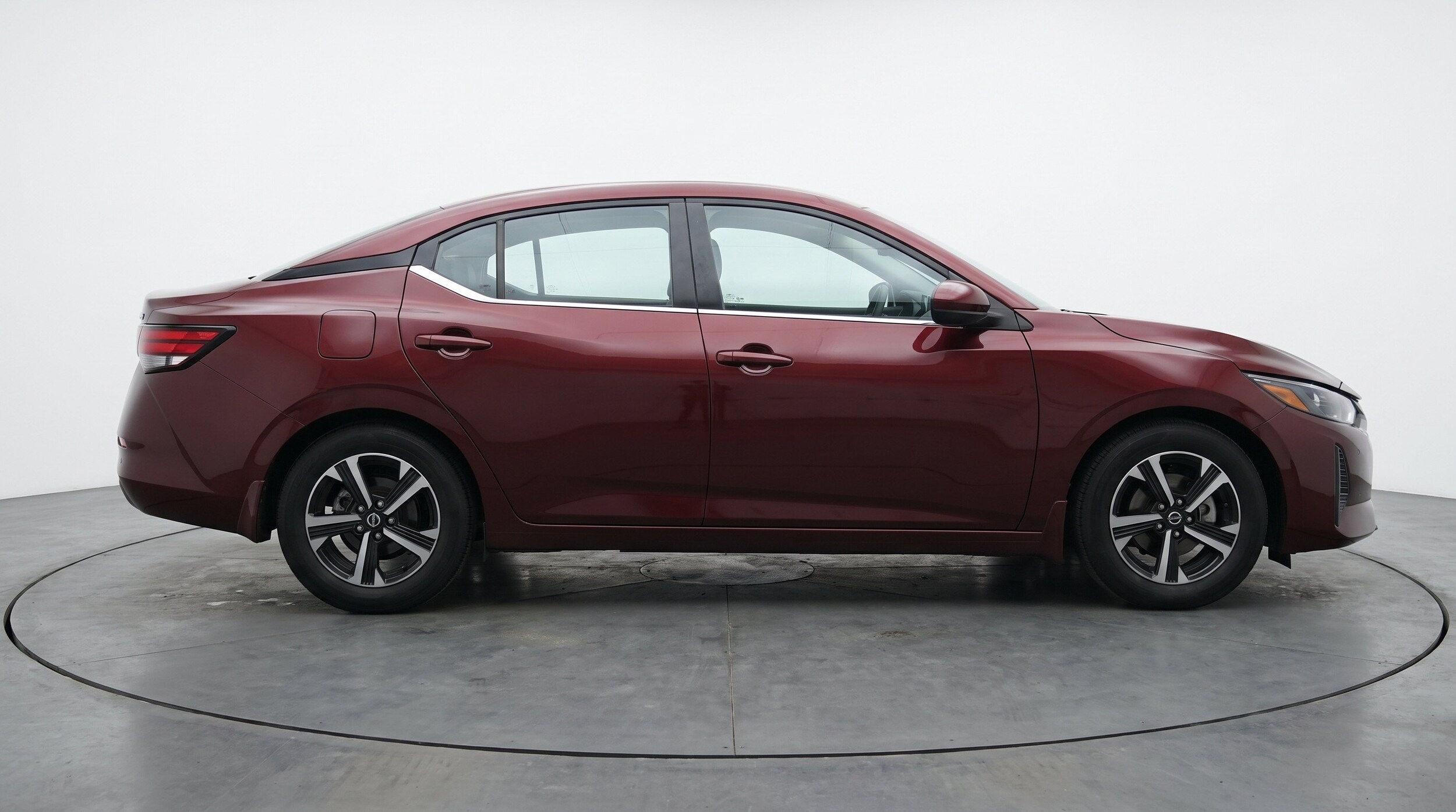 Thumbnail: 2025 Nissan Sentra - 10