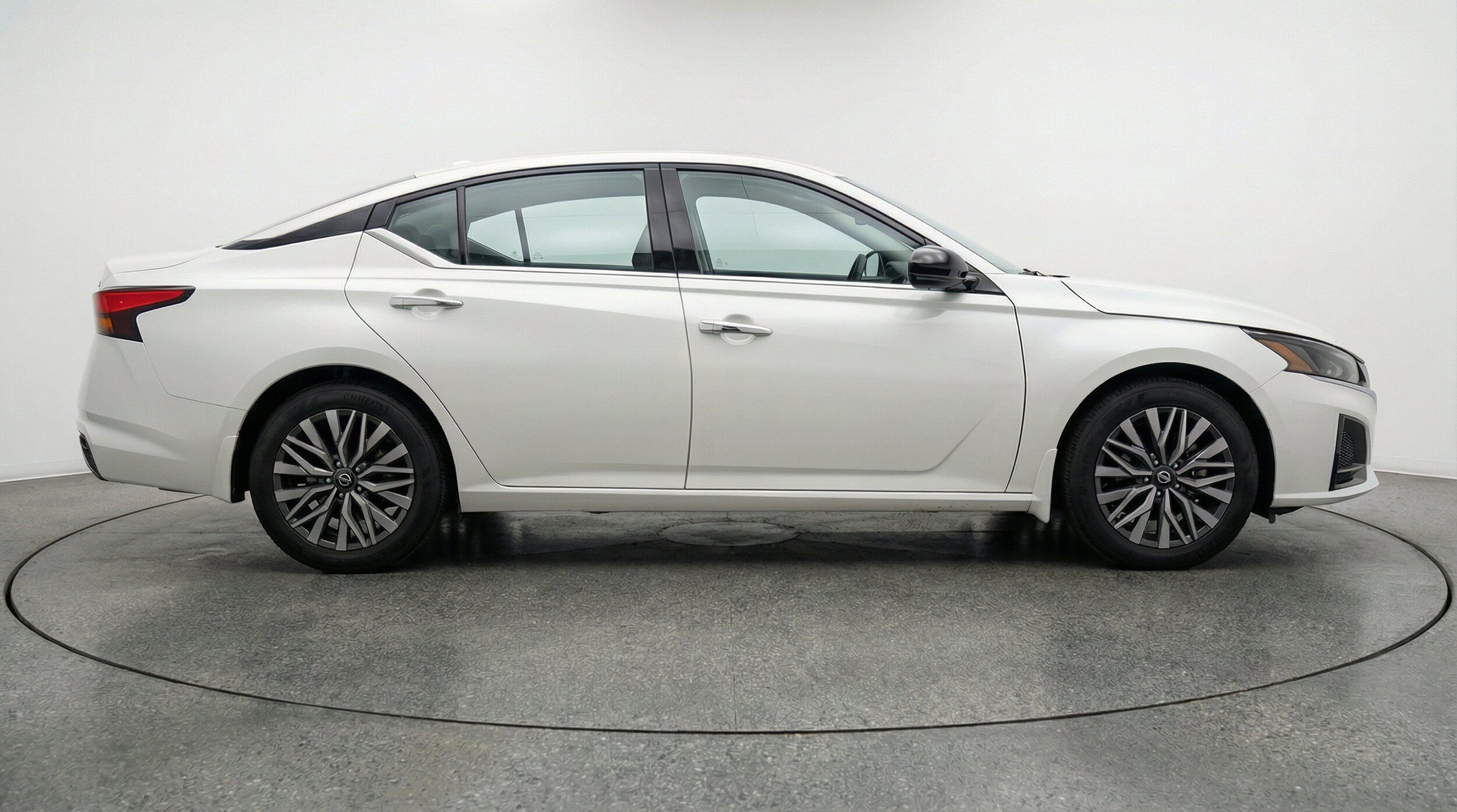 Thumbnail: 2025 Nissan Altima - 11