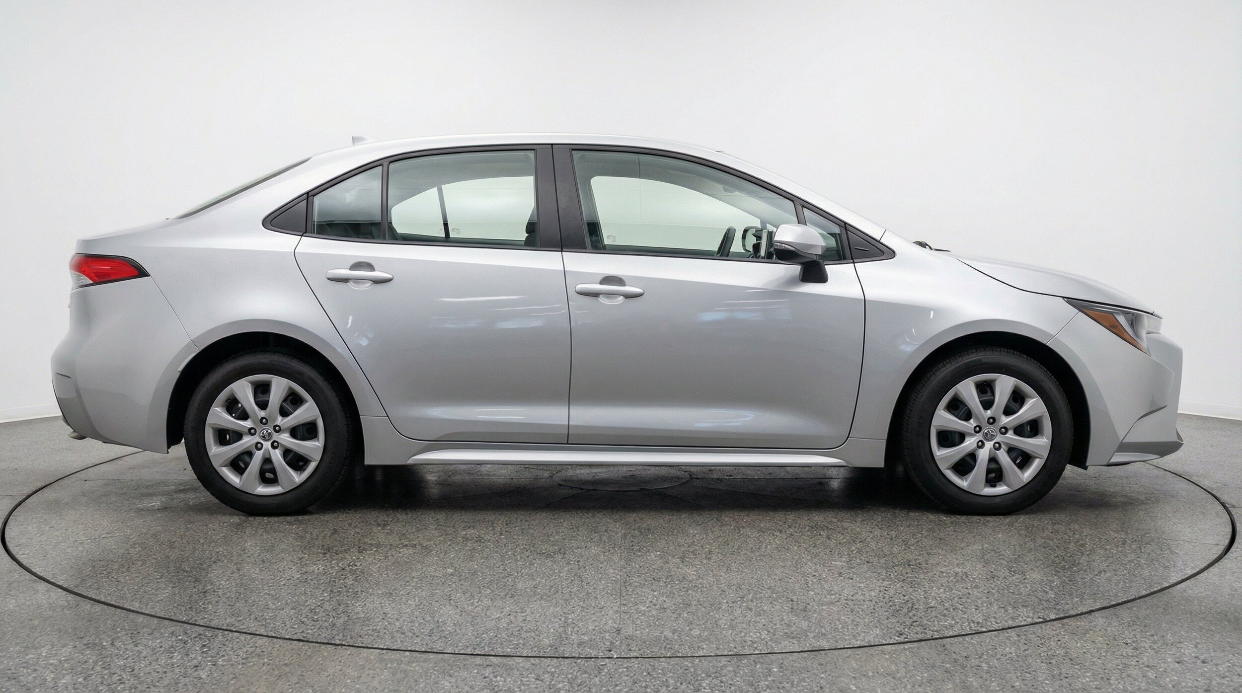 Thumbnail: 2025 Toyota Corolla - 11