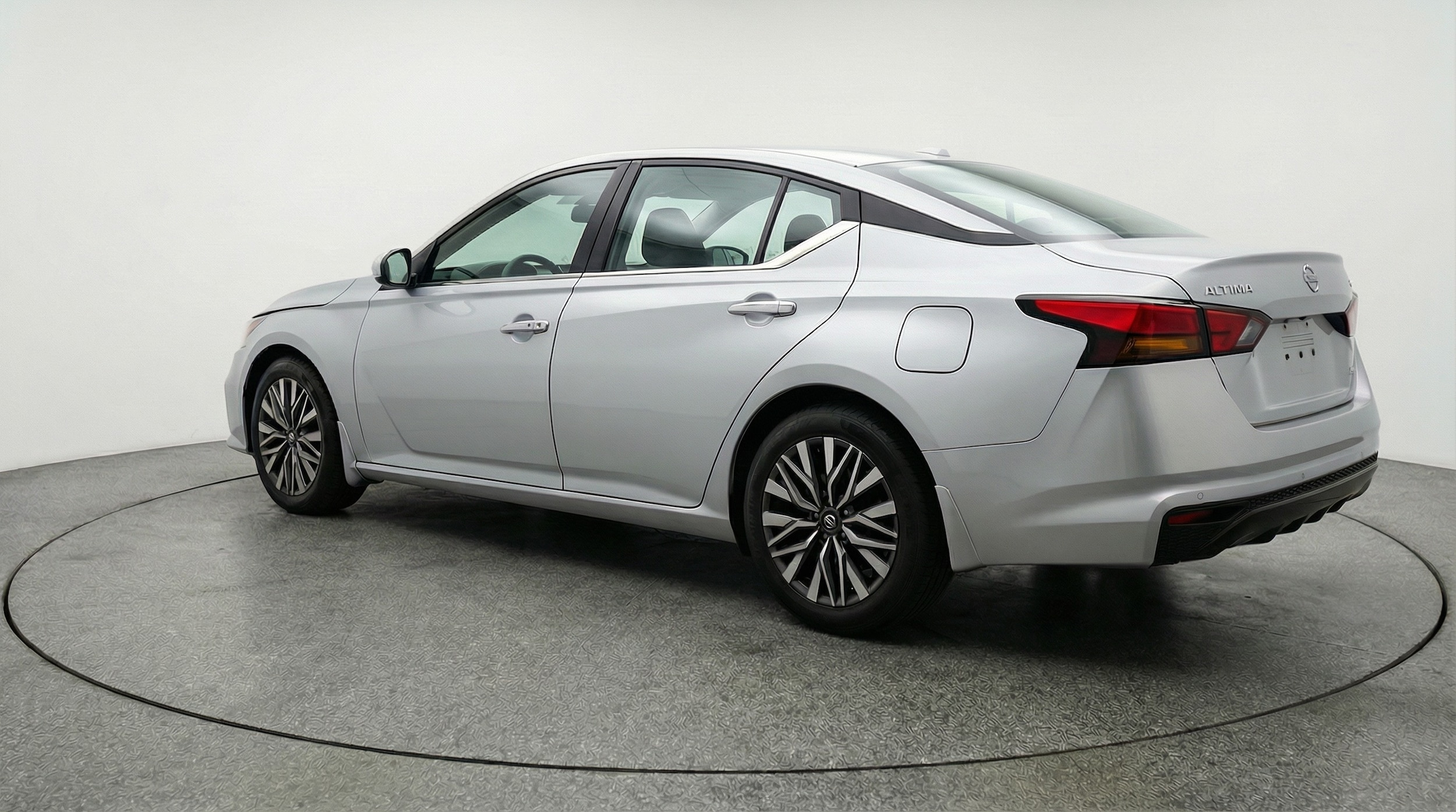 Thumbnail: 2025 Nissan Altima - 5