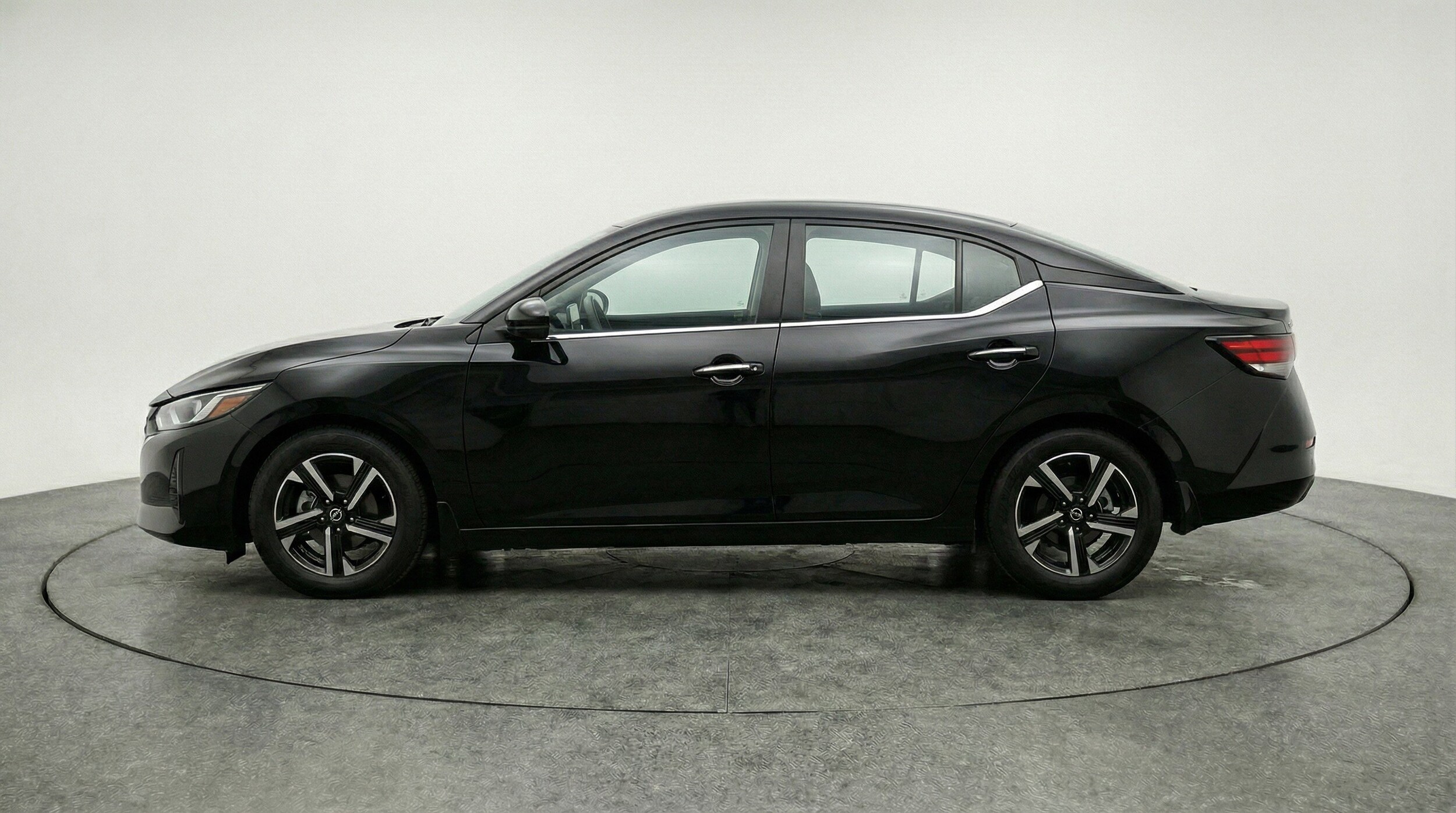 Thumbnail: 2025 Nissan Sentra - 5