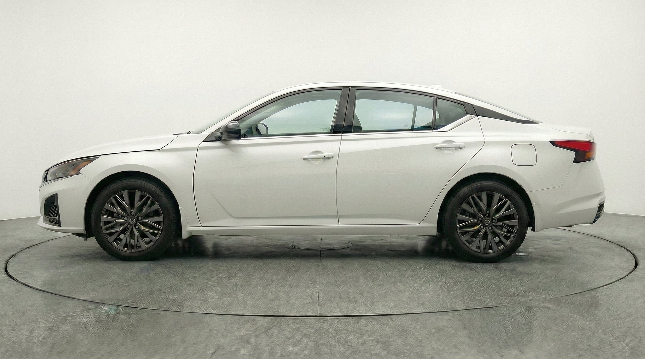 Thumbnail: 2026 Nissan Altima - 5