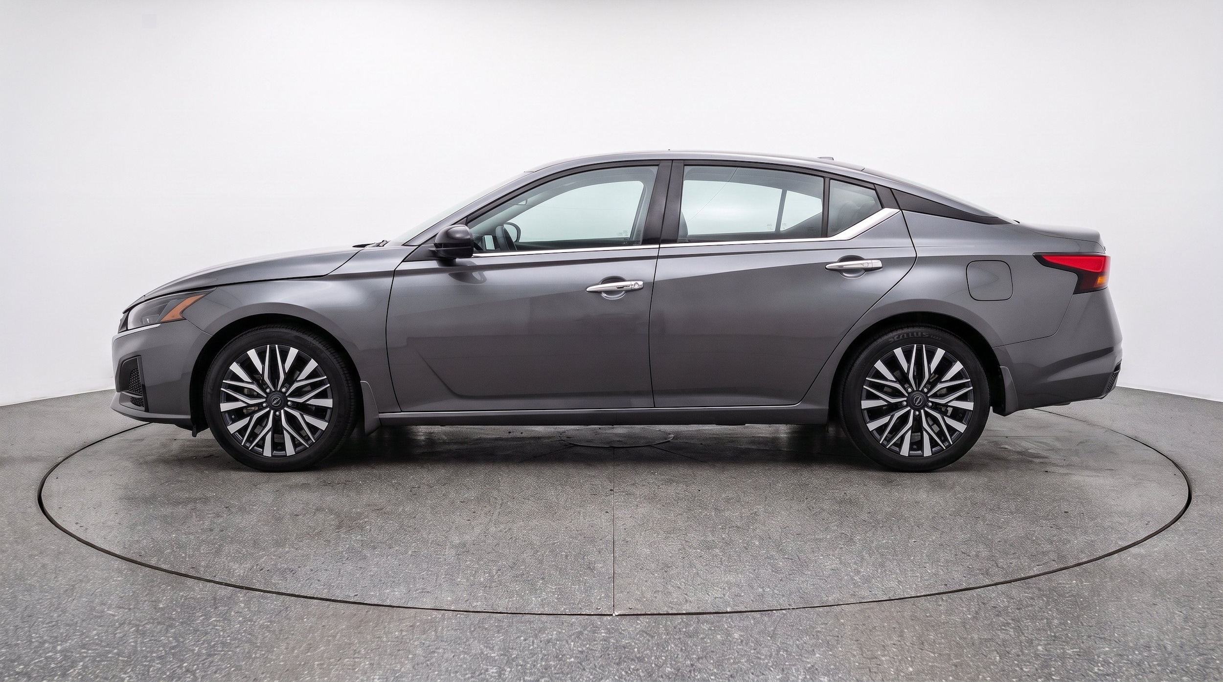 Thumbnail: 2025 Nissan Altima - 5