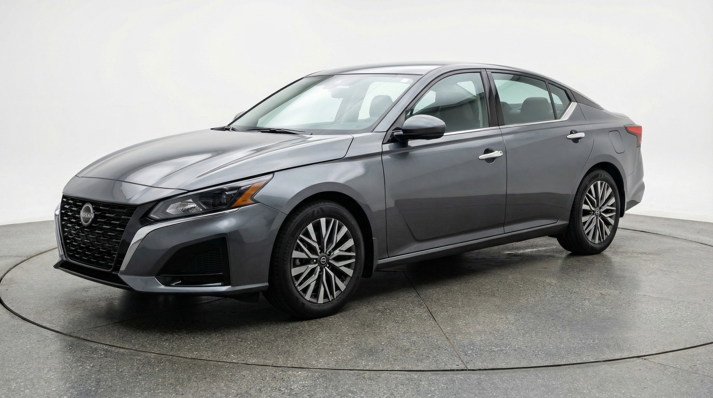 Thumbnail: 2025 Nissan Altima - 3
