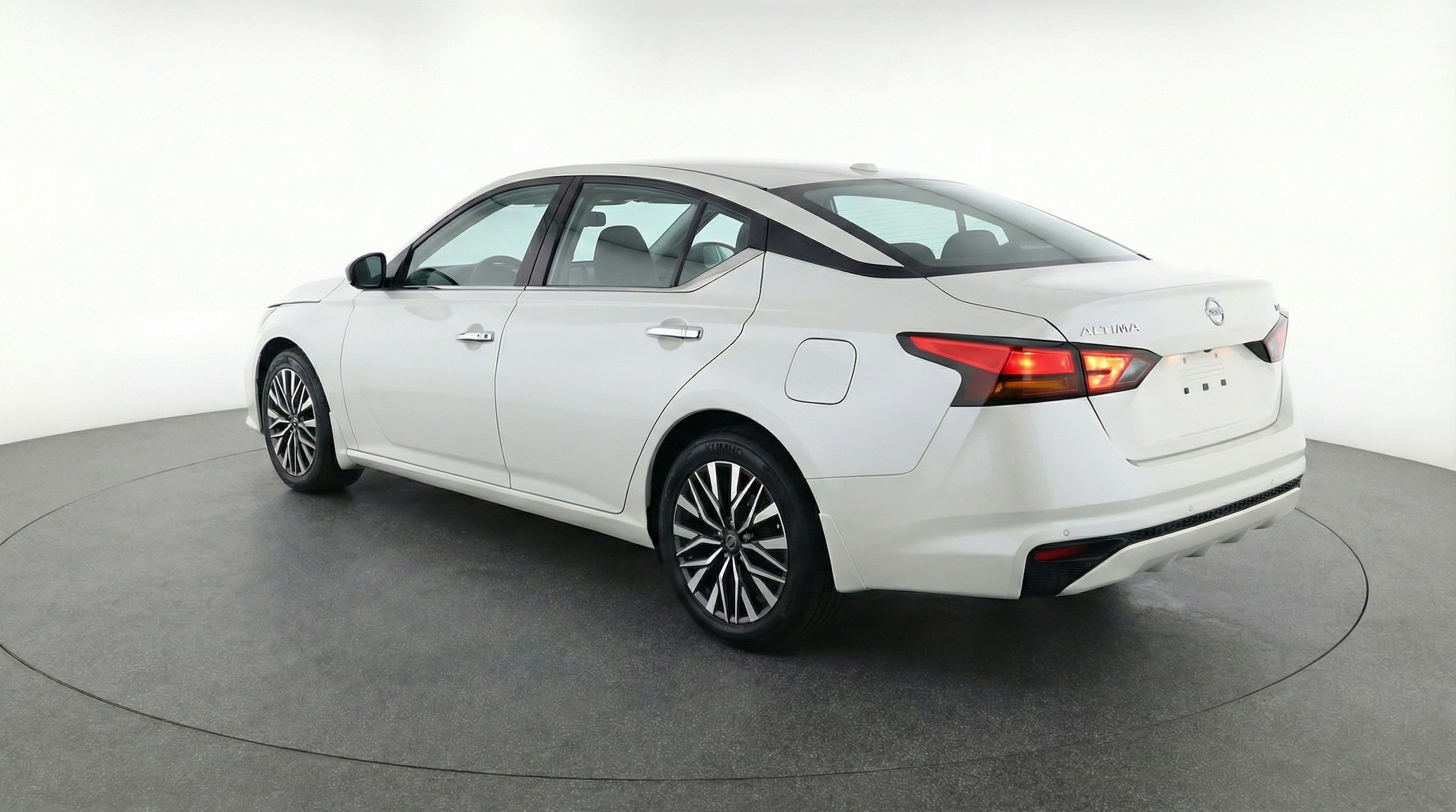 Thumbnail: 2025 Nissan Altima - 5